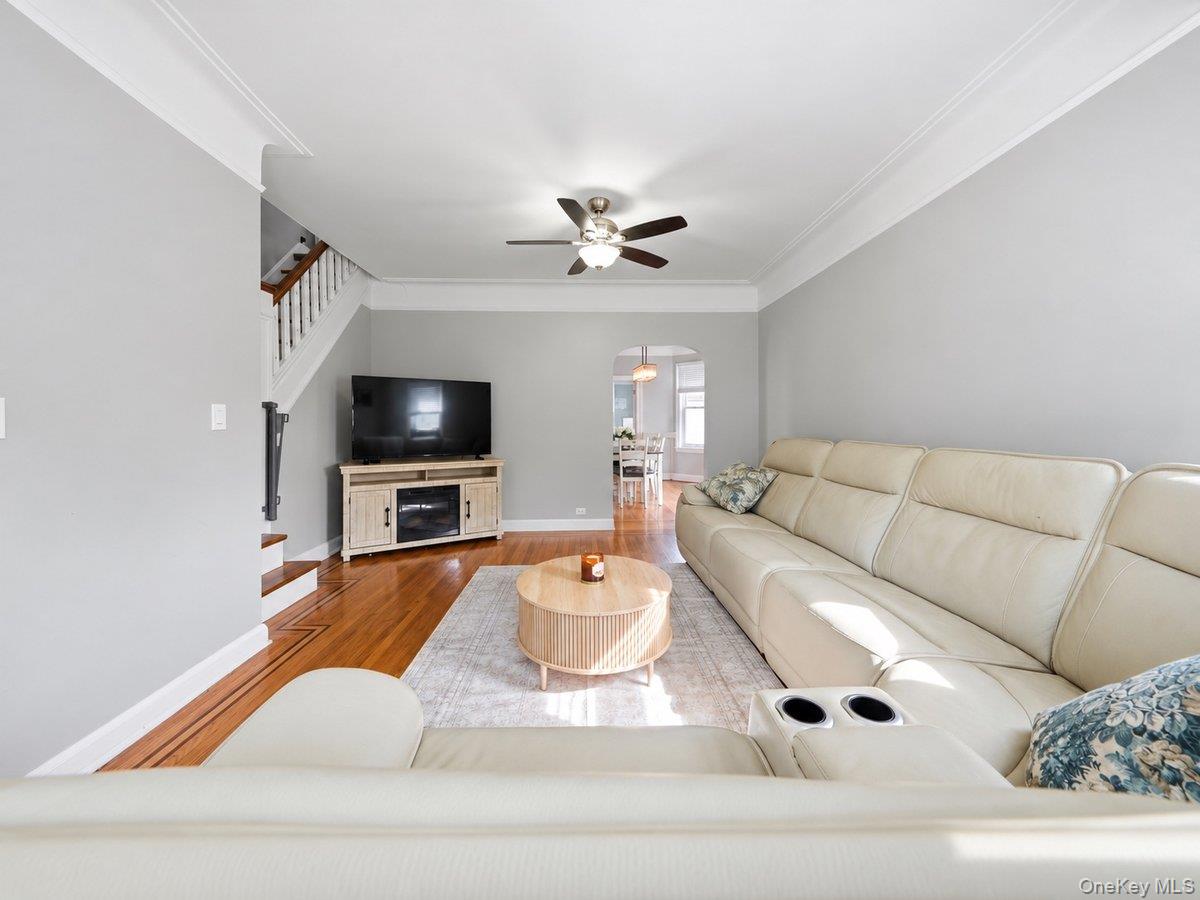 221 Edgewood Avenue Property Photo 13