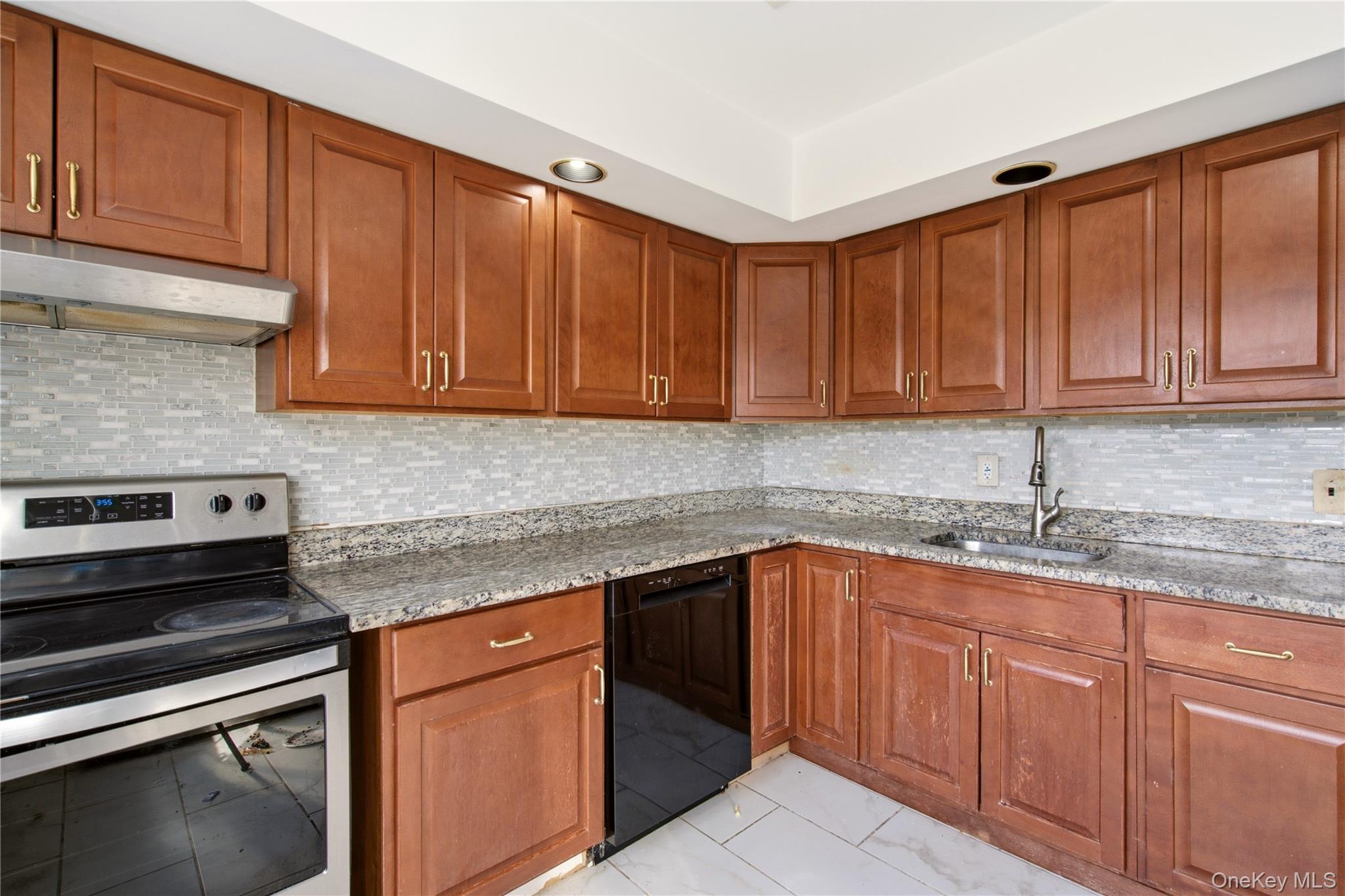 171 Oakfield Avenue Property Photo 4