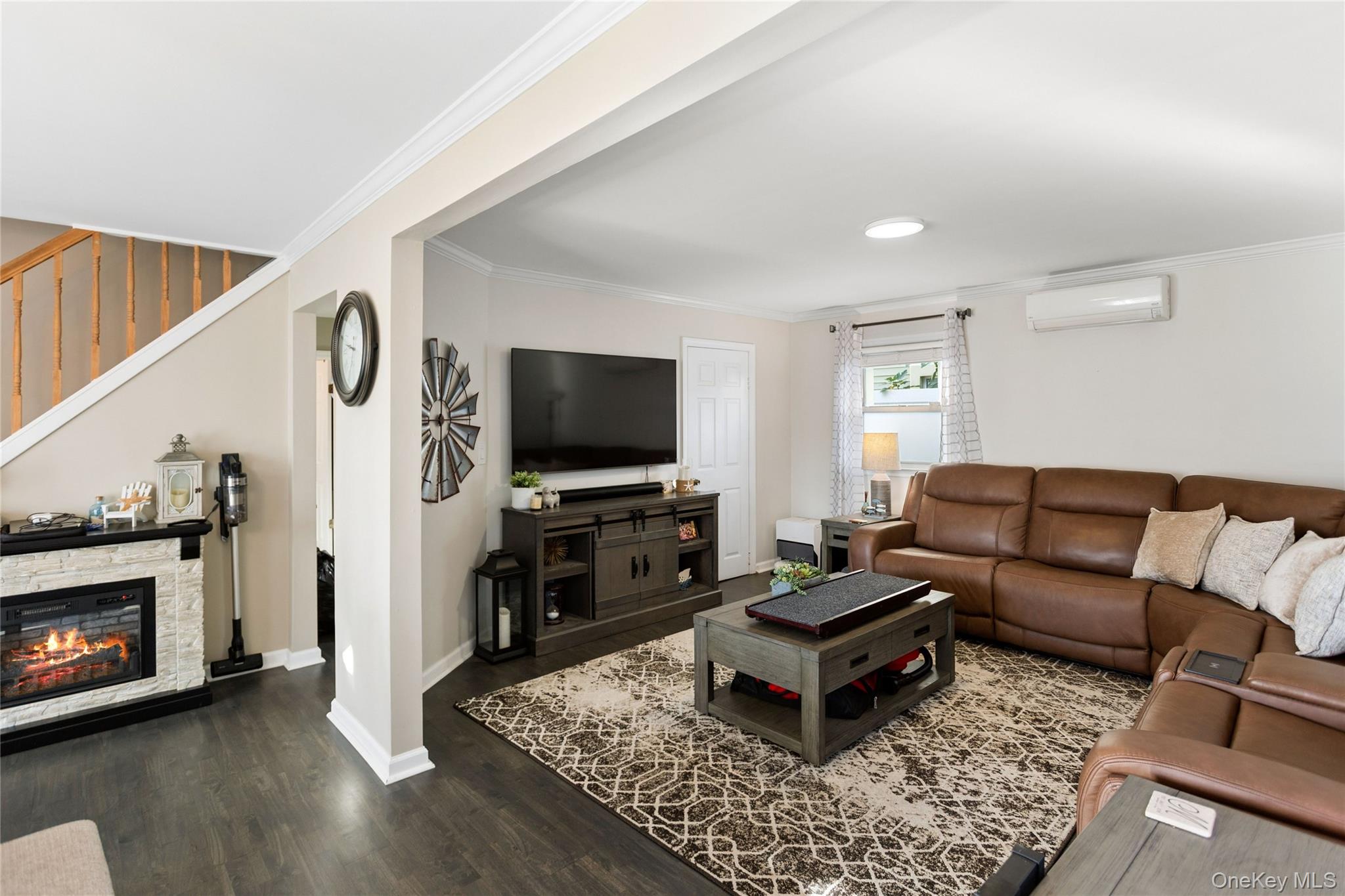 2313 Jefferson Street Property Photo 6