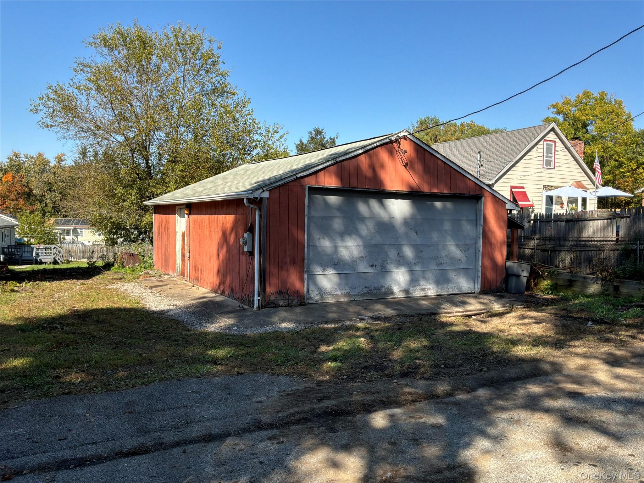 12 Gary Drive Property Photo 3