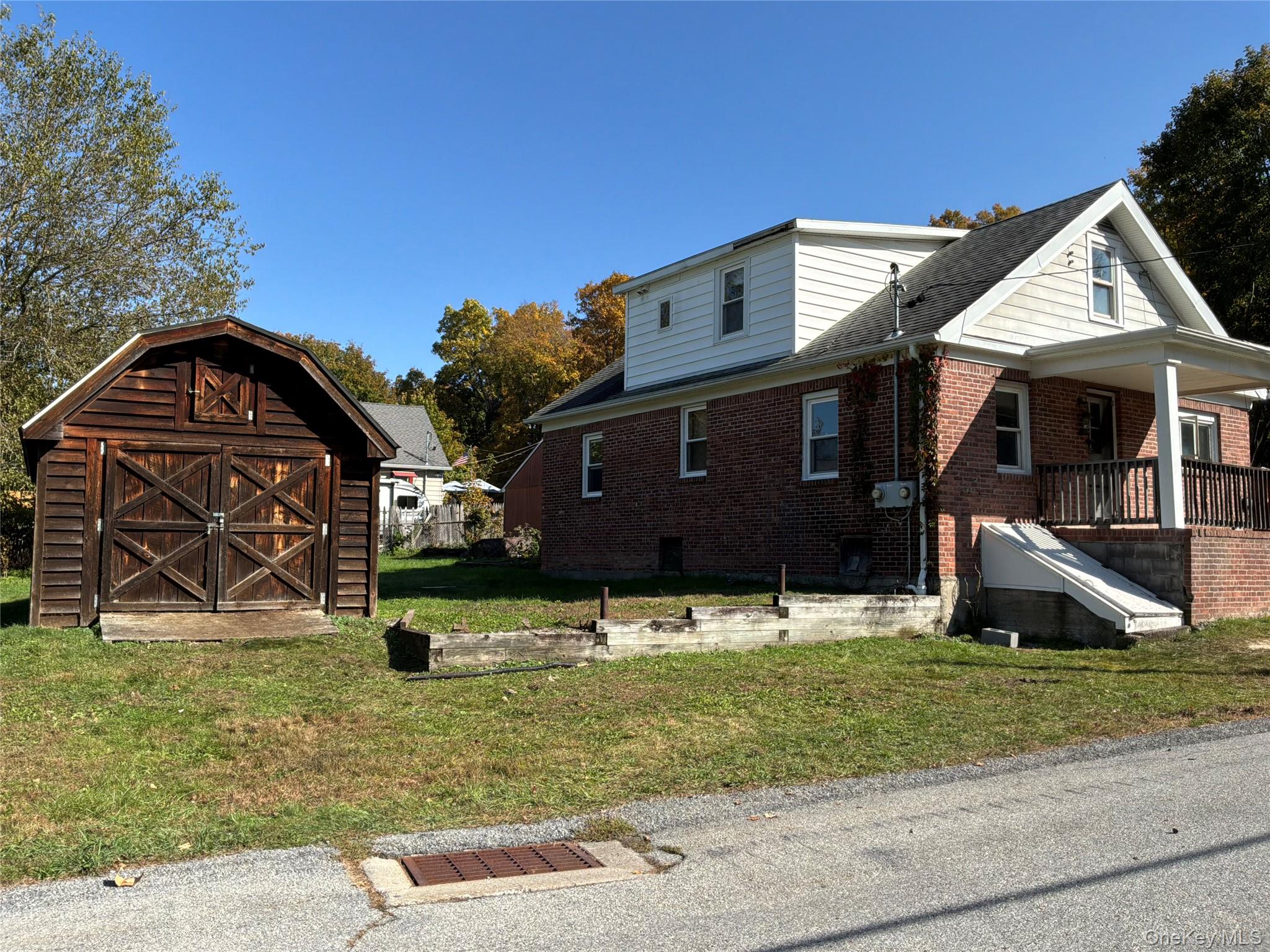 12 Gary Drive Property Photo 5