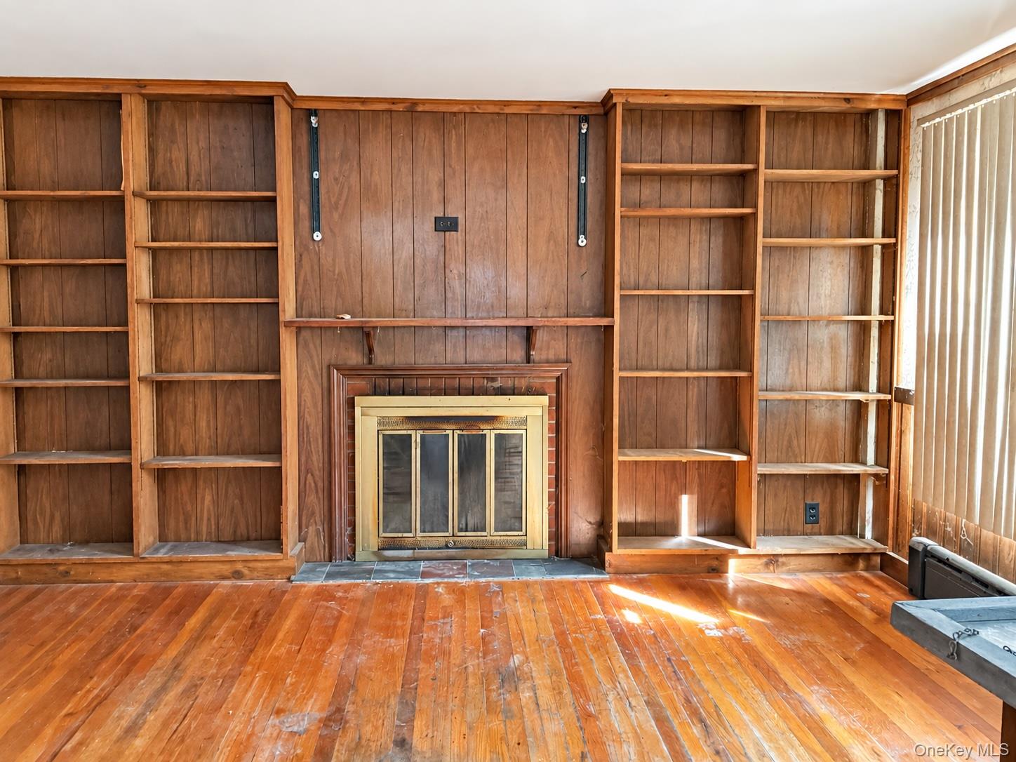 12 Gary Drive Property Photo 8