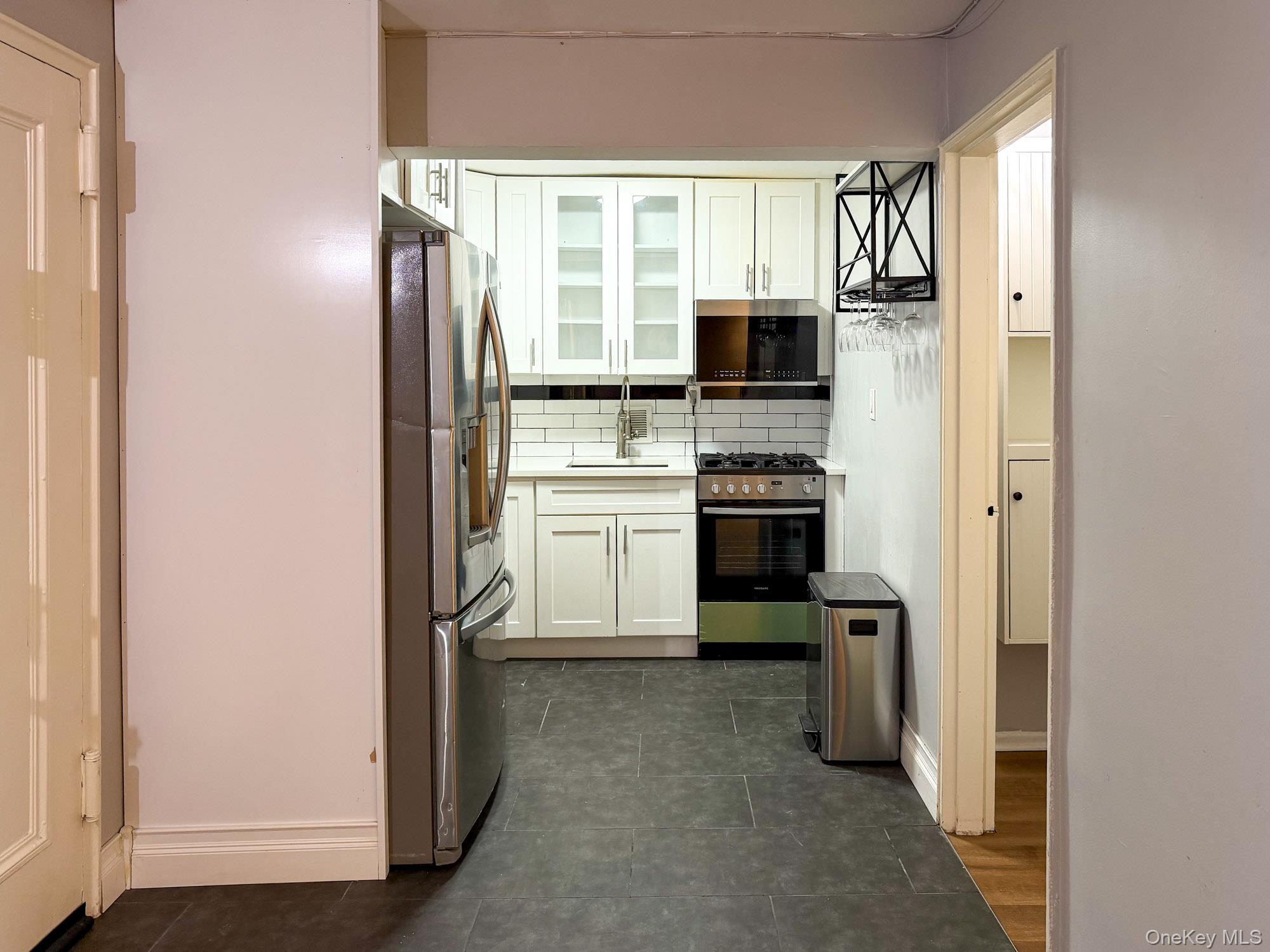 222 Smith 3b Property Photo 12