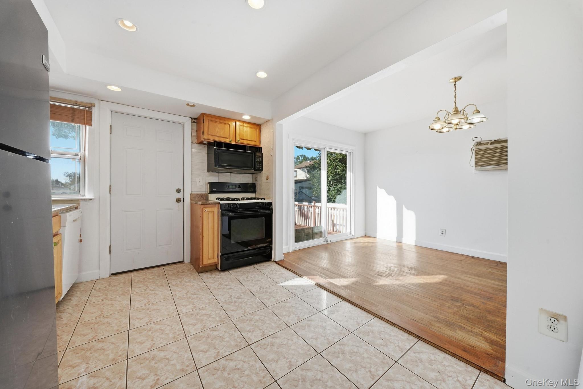 88 Meyer Avenue Property Photo 20