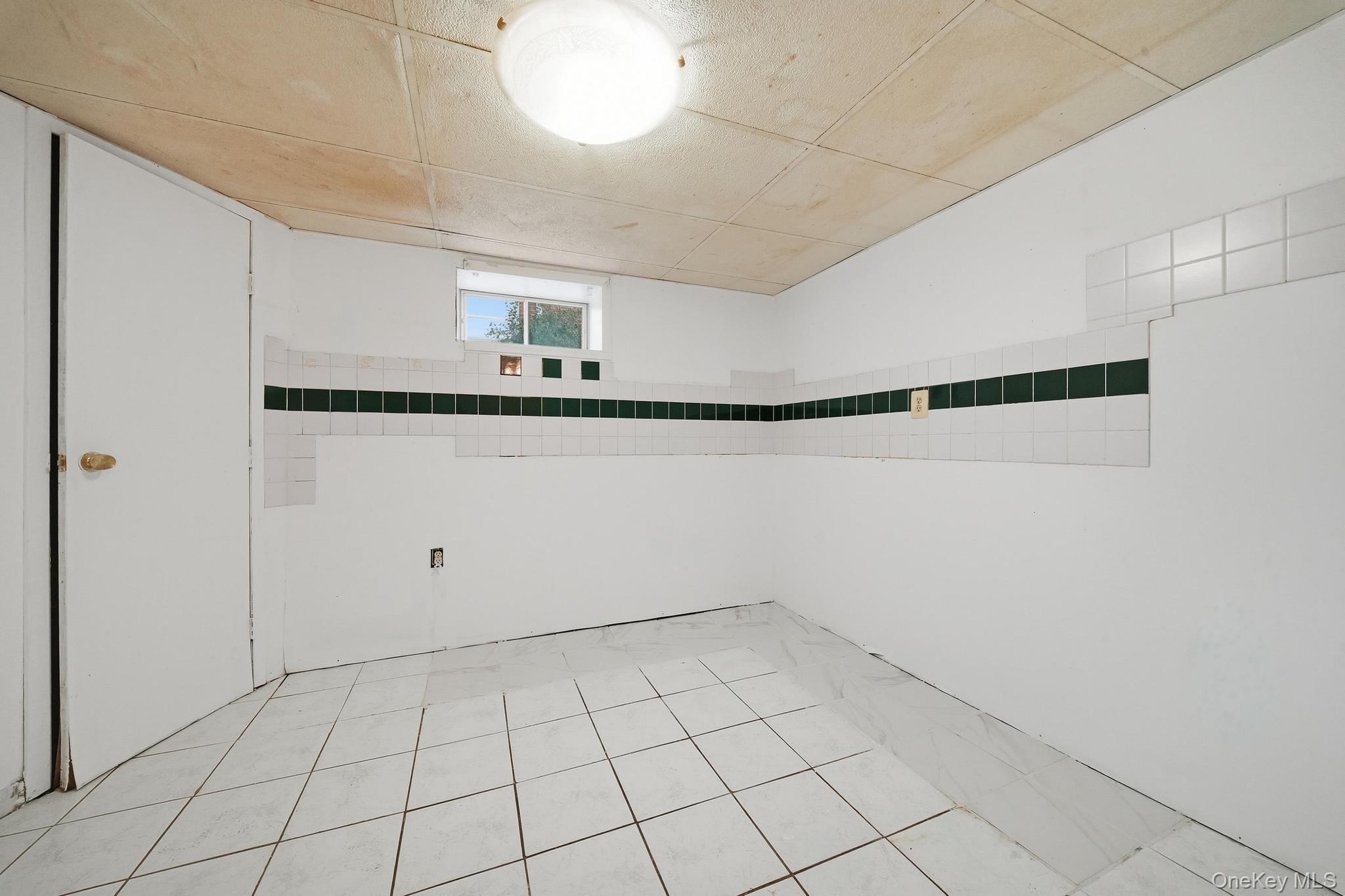 88 Meyer Avenue Property Photo 30