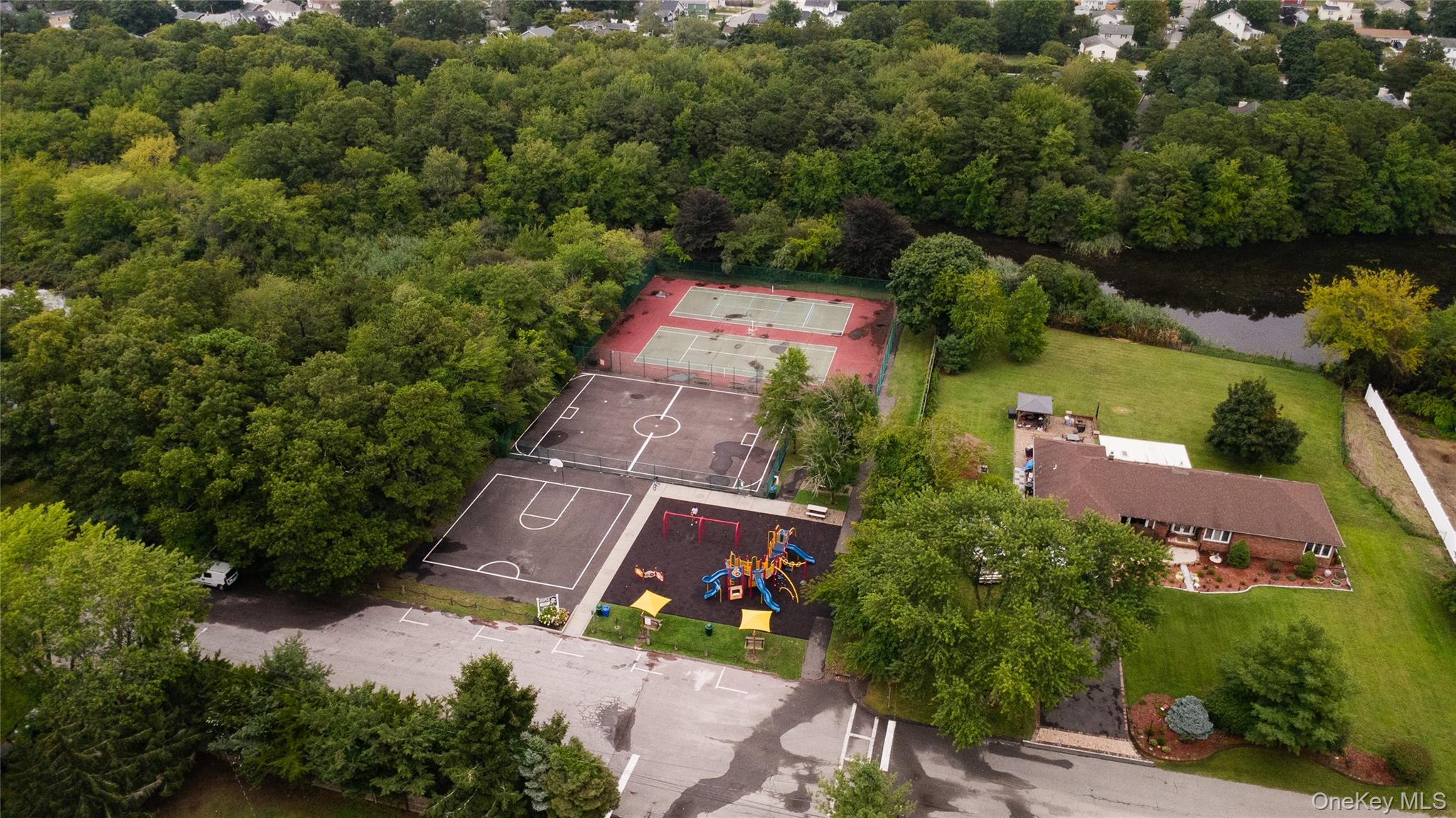 105 Highland Avenue Property Photo 34
