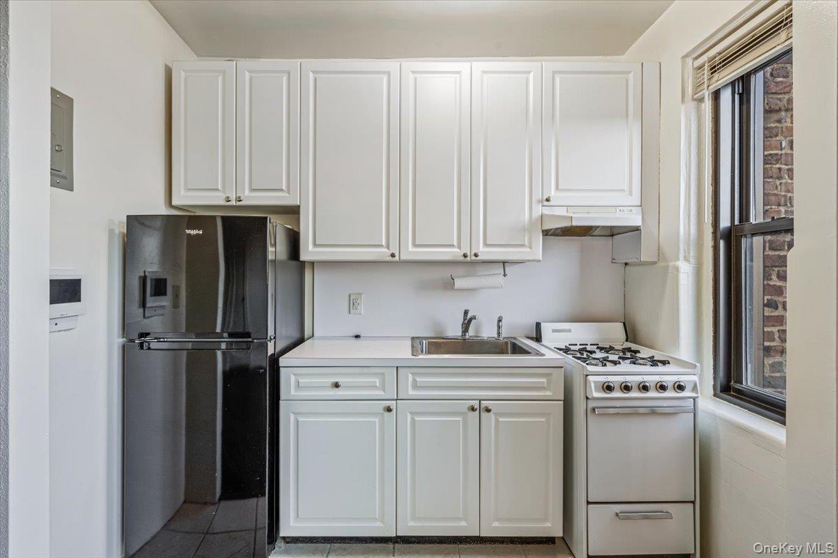 141 Woodmere Boulevard 3c Property Photo 8