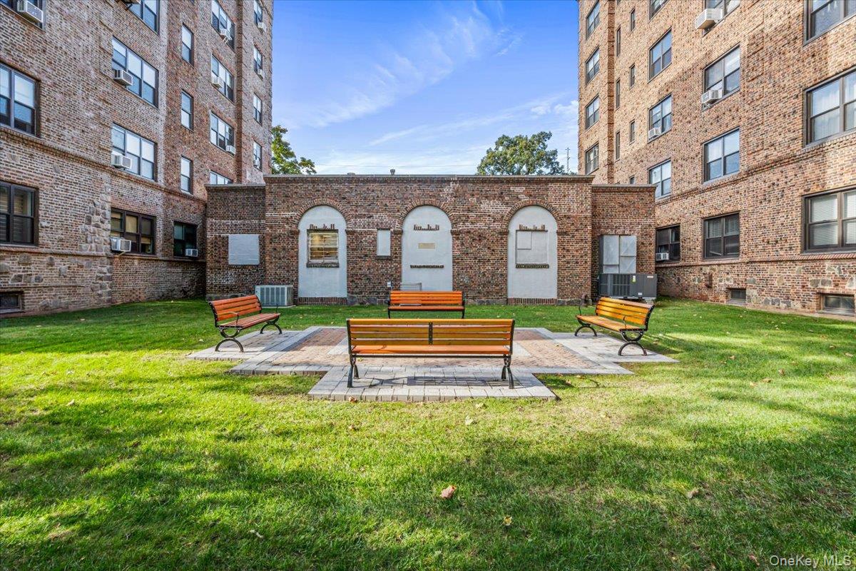 141 Woodmere Boulevard 3c Property Photo 11