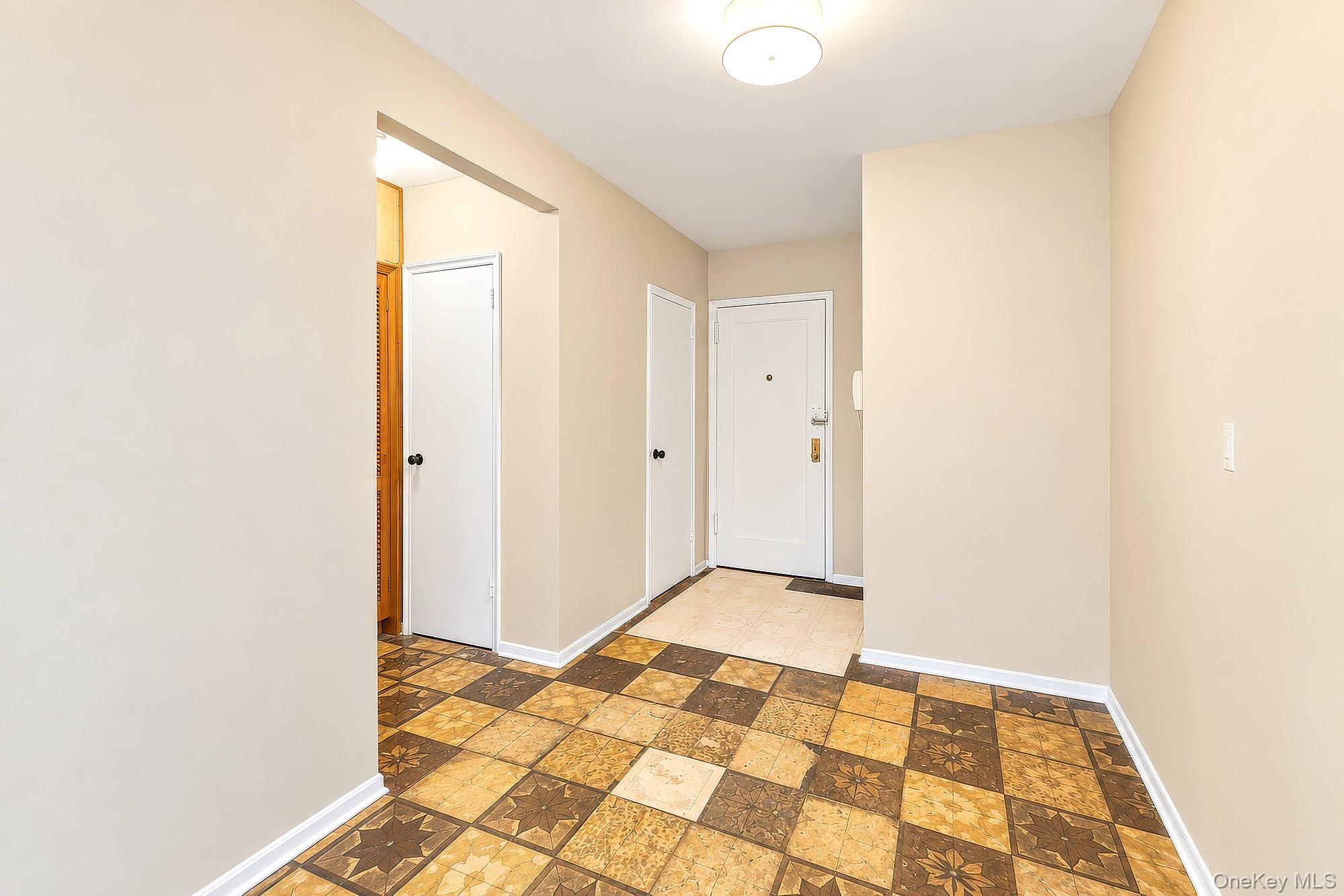 620 W 239th Street 2f Property Photo 4