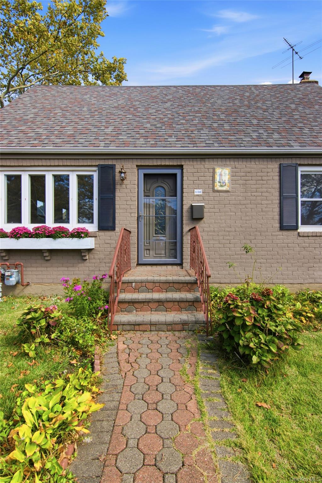 336 Herricks Road Property Photo 5