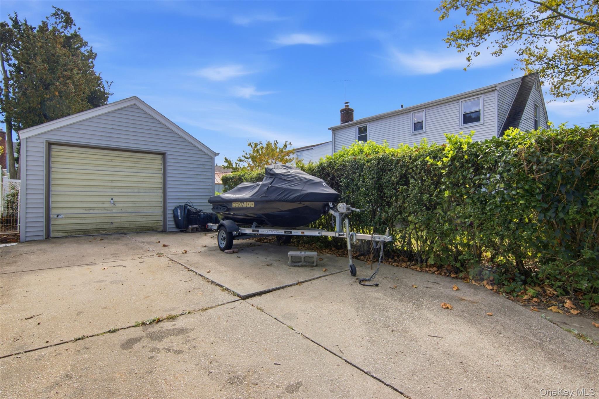 336 Herricks Road Property Photo 24