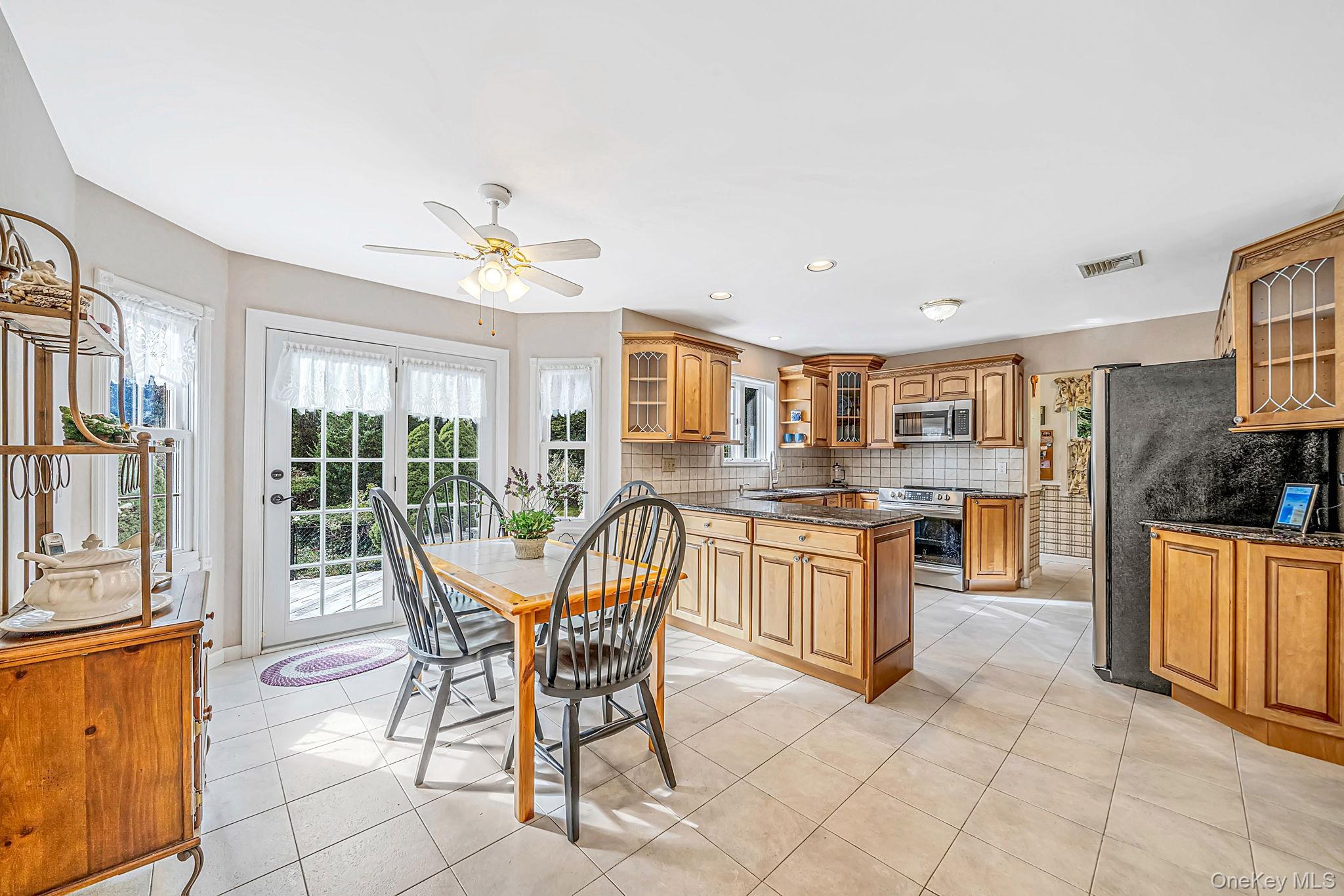 156 Jamaica Avenue Property Photo 15