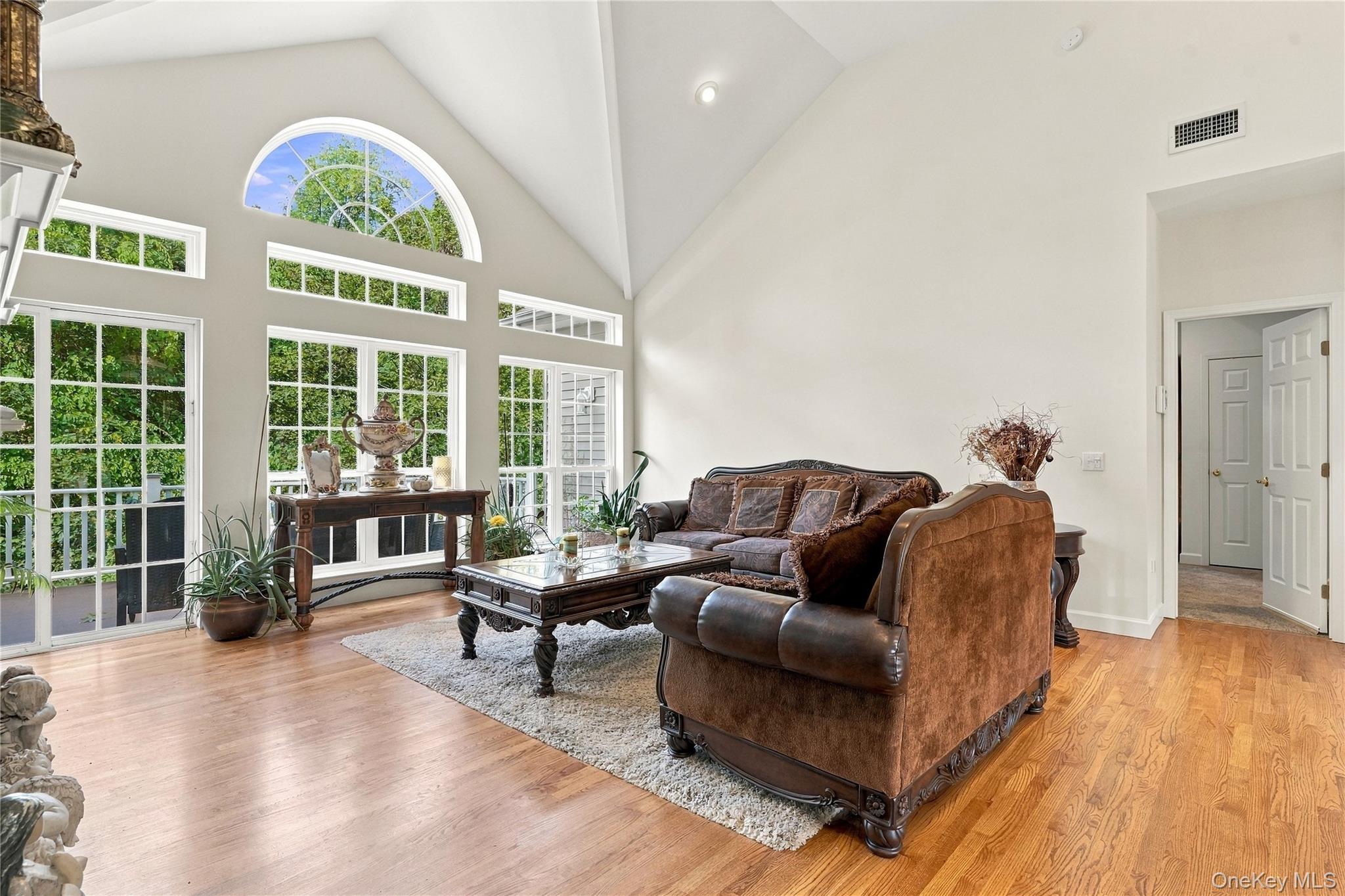 9 Ash Road Property Photo 5