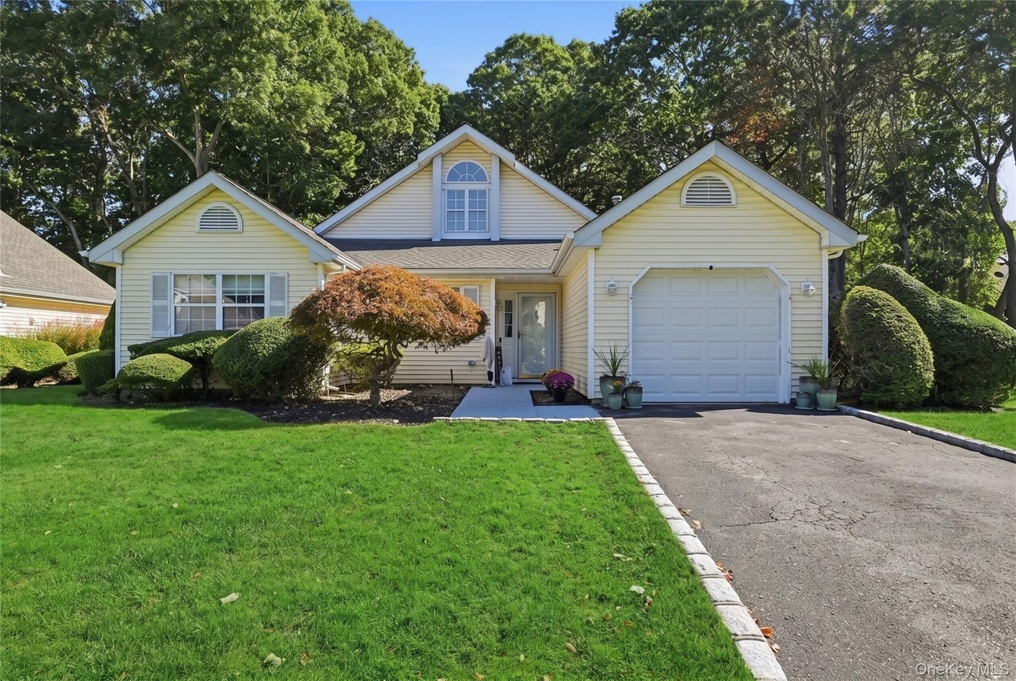 23 Saddlebrook Court Property Photo 1