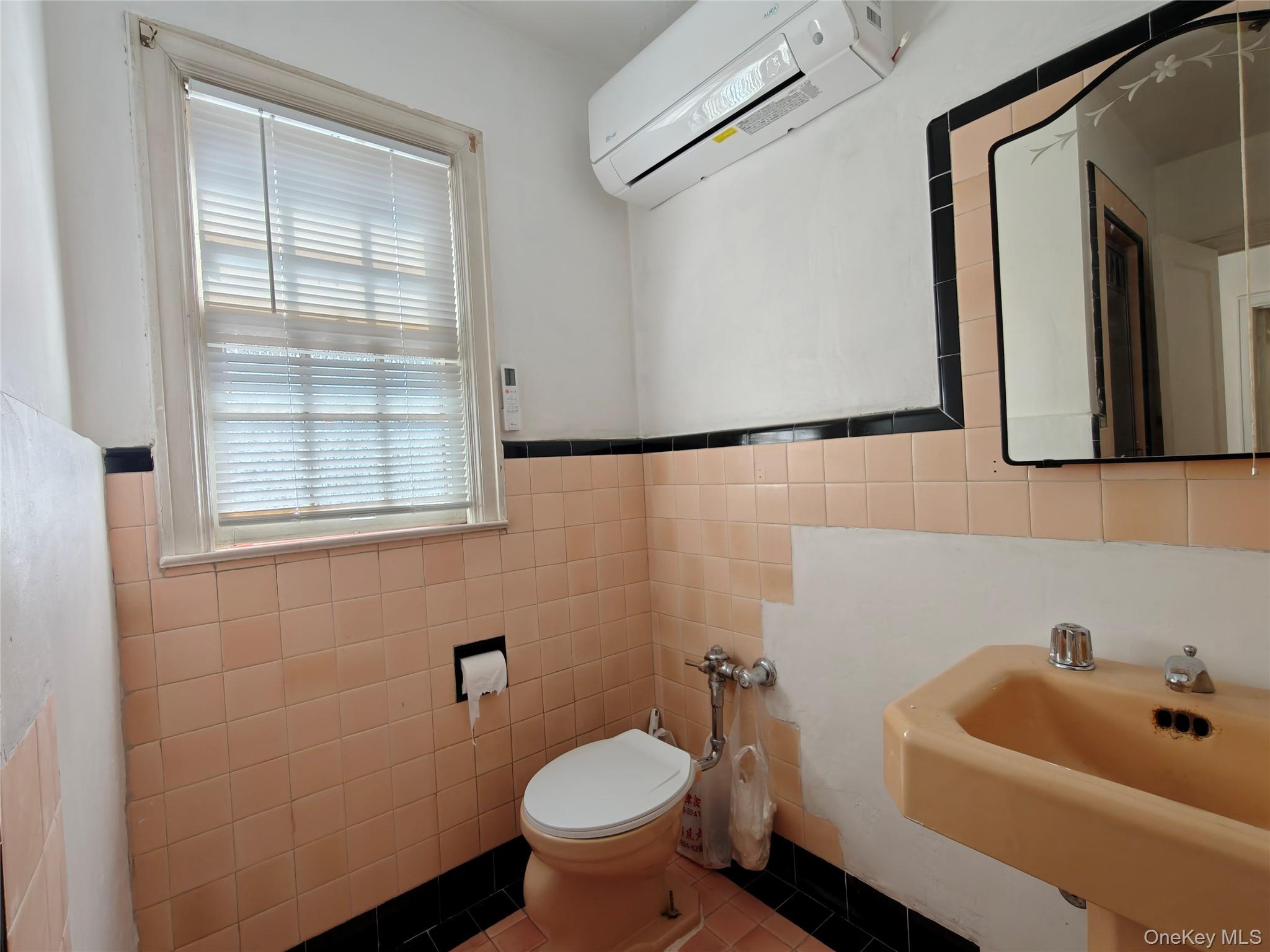 4758 Utopia Pkway Property Photo 6