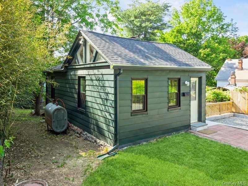19 Annan Street Property Photo 3