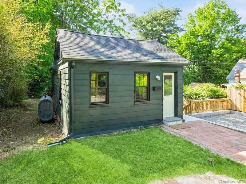 19 Annan Street Property Photo 23