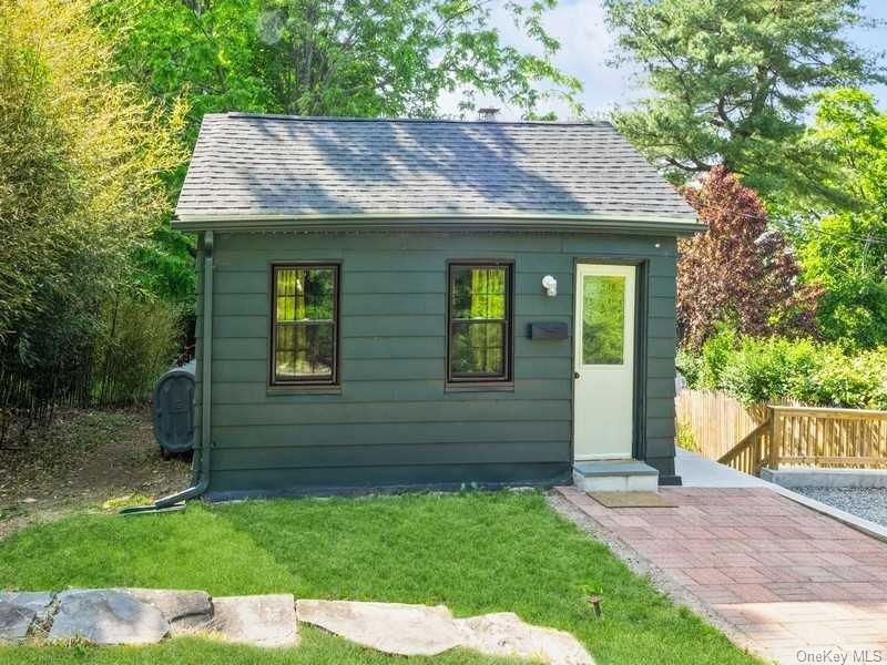 19 Annan Street Property Photo 26