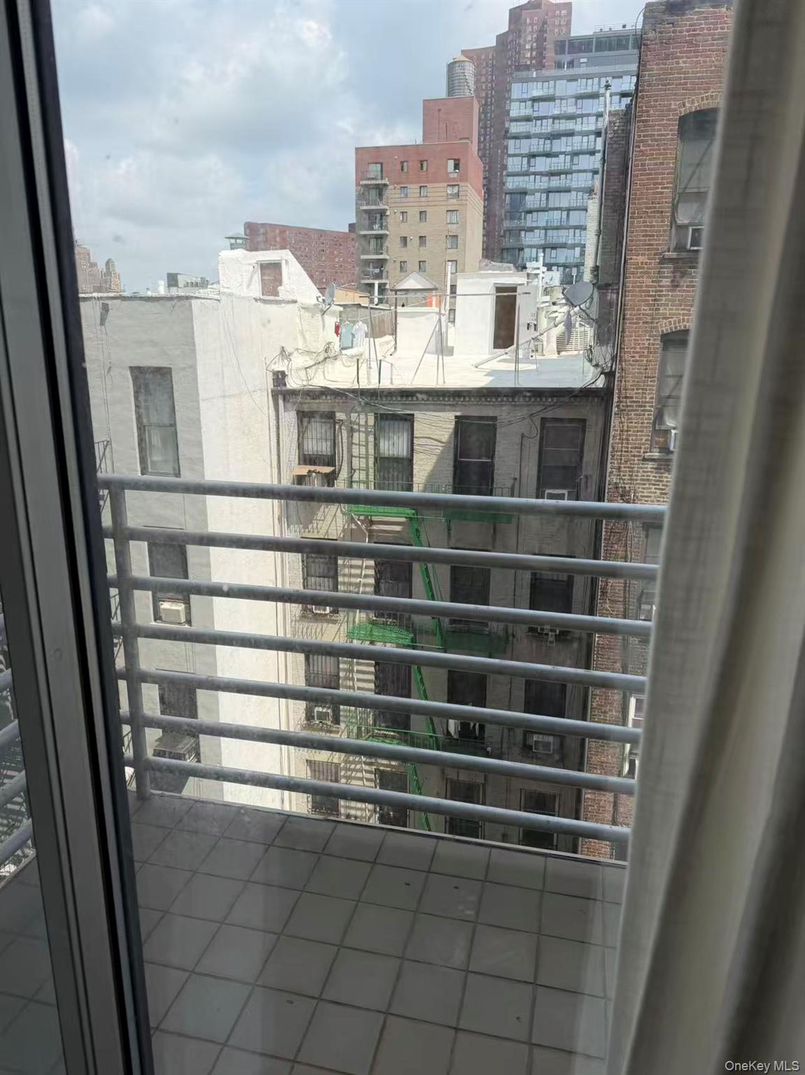 31 Monroe Street 7a Property Photo 5