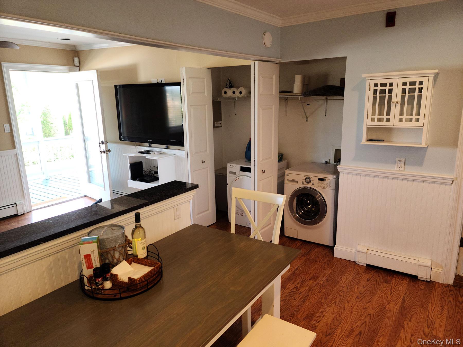 1063011 Property Photo 12