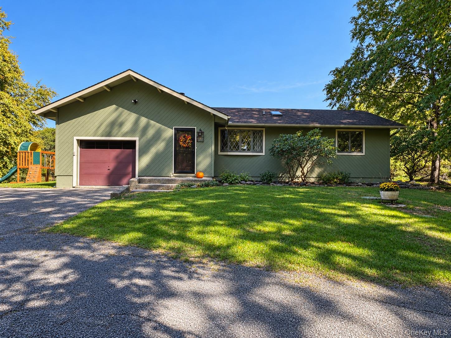 40 Fairway Drive Property Photo 1