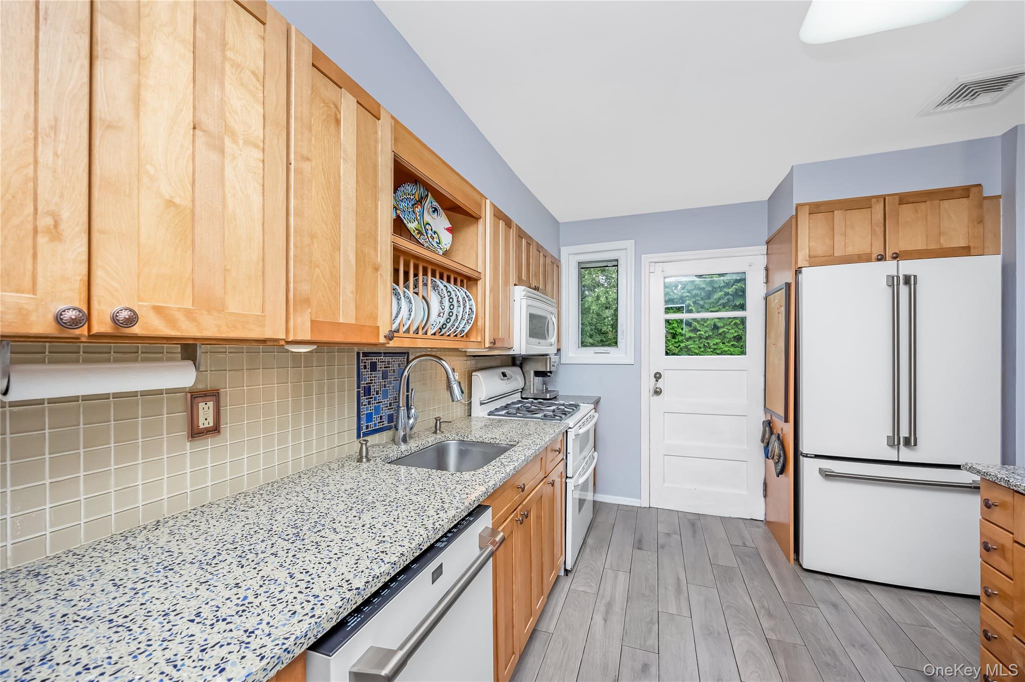 19 Leonard Road Property Photo 14