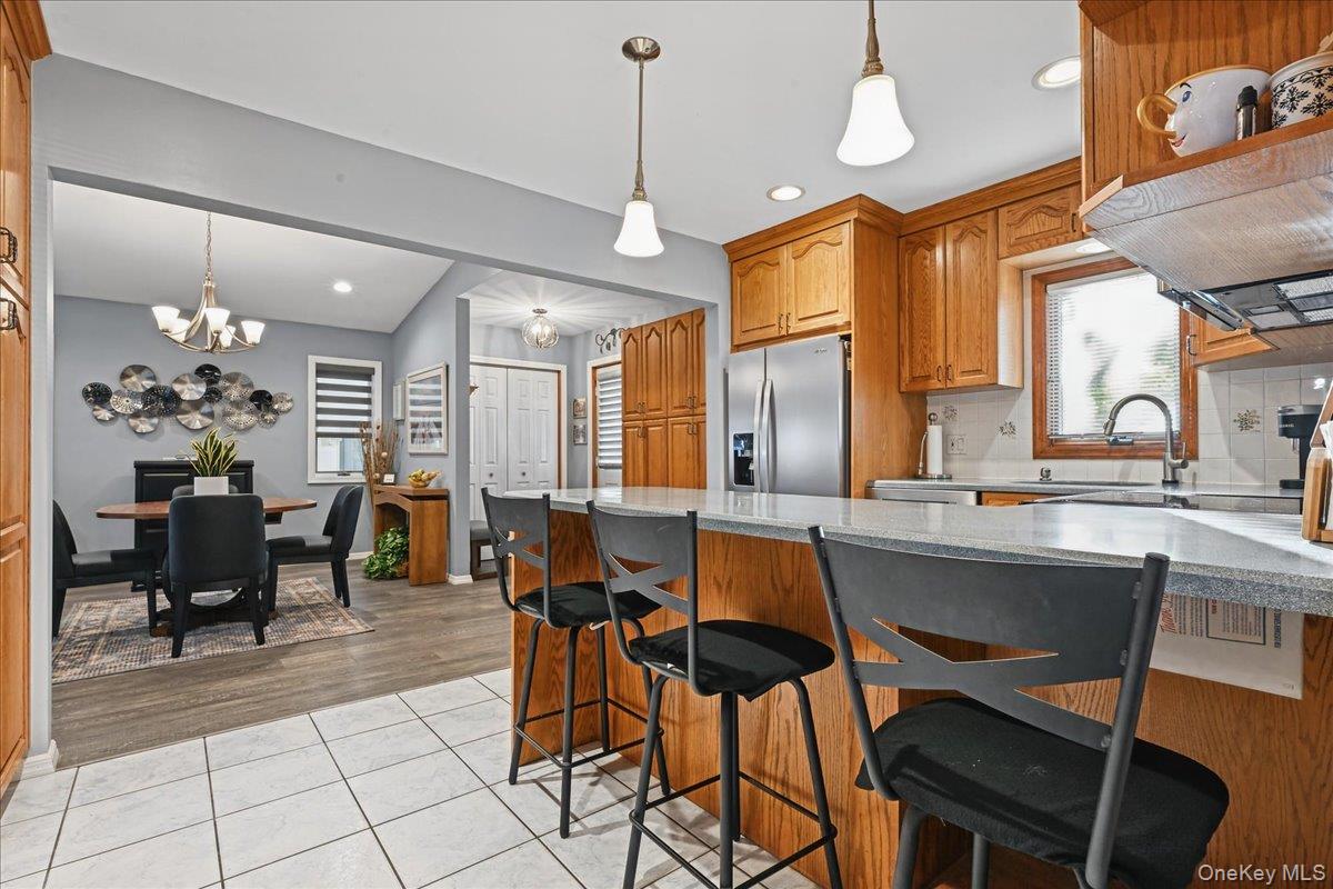 980 Washington Avenue Property Photo 8