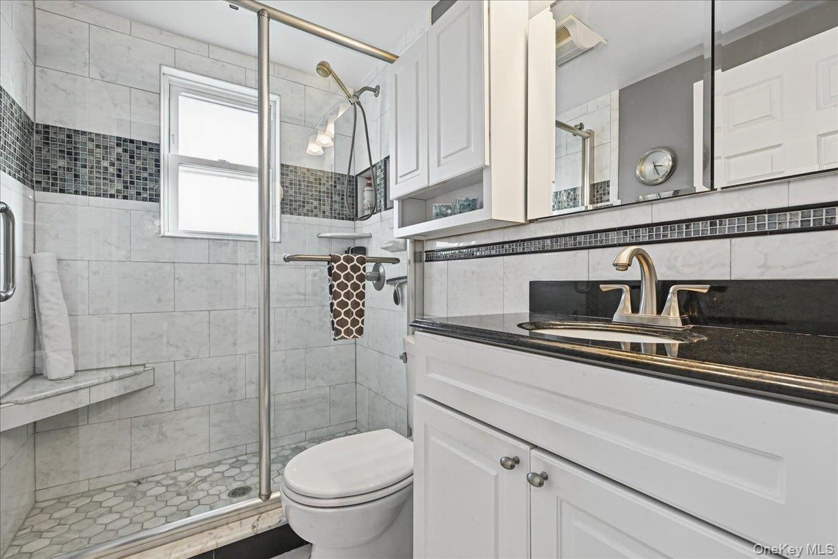980 Washington Avenue Property Photo 27