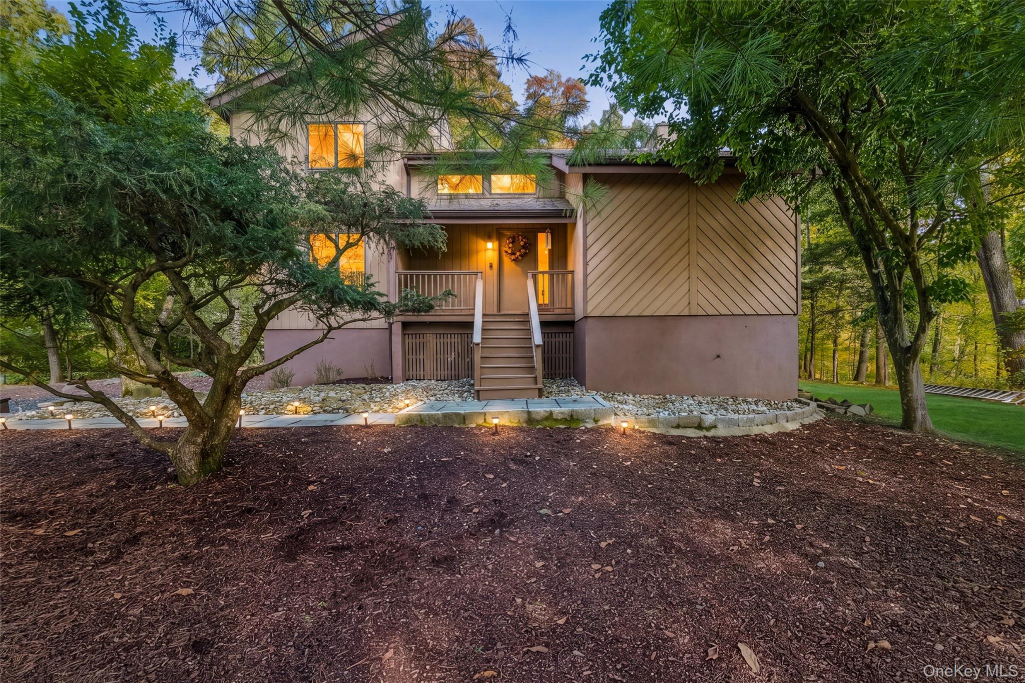4 Amanda Court Property Photo 1