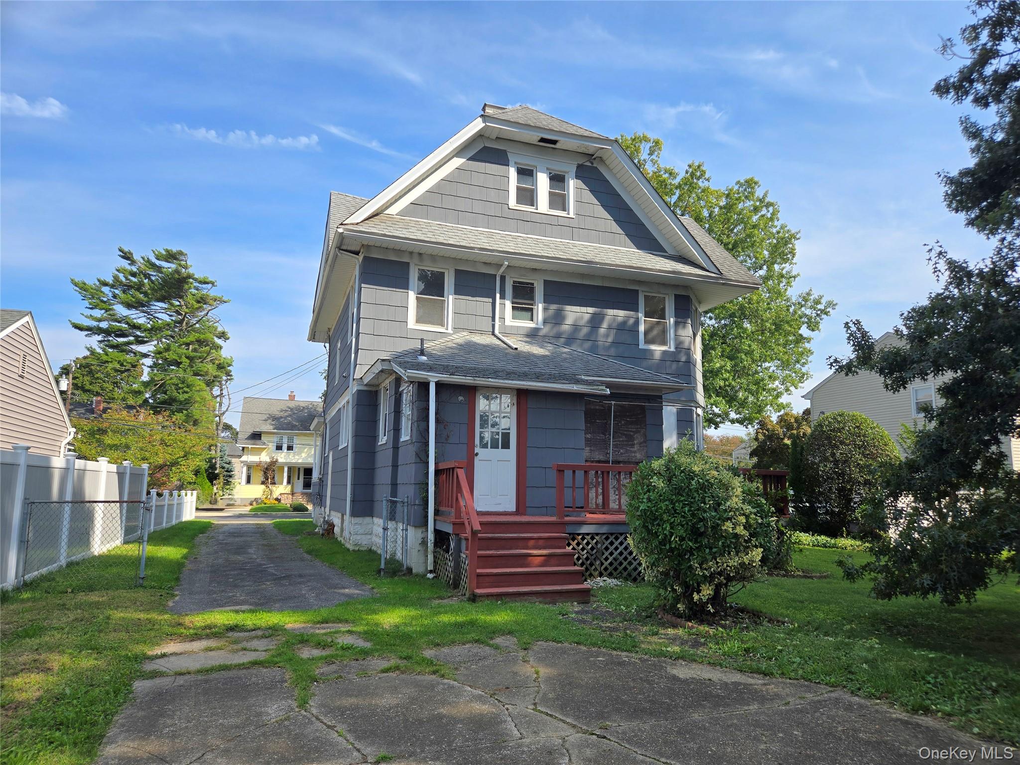 302 Locust Avenue Property Photo 5