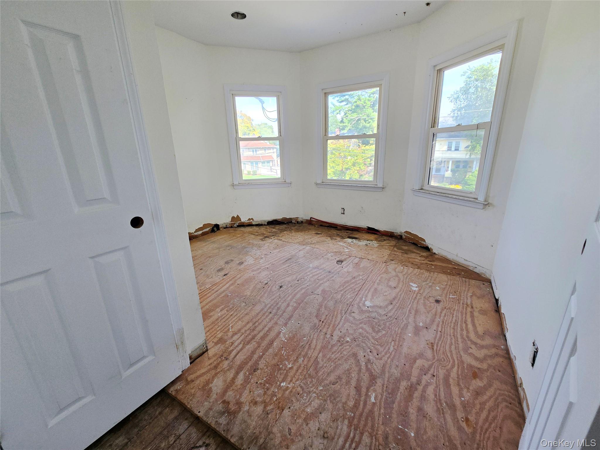 302 Locust Avenue Property Photo 15