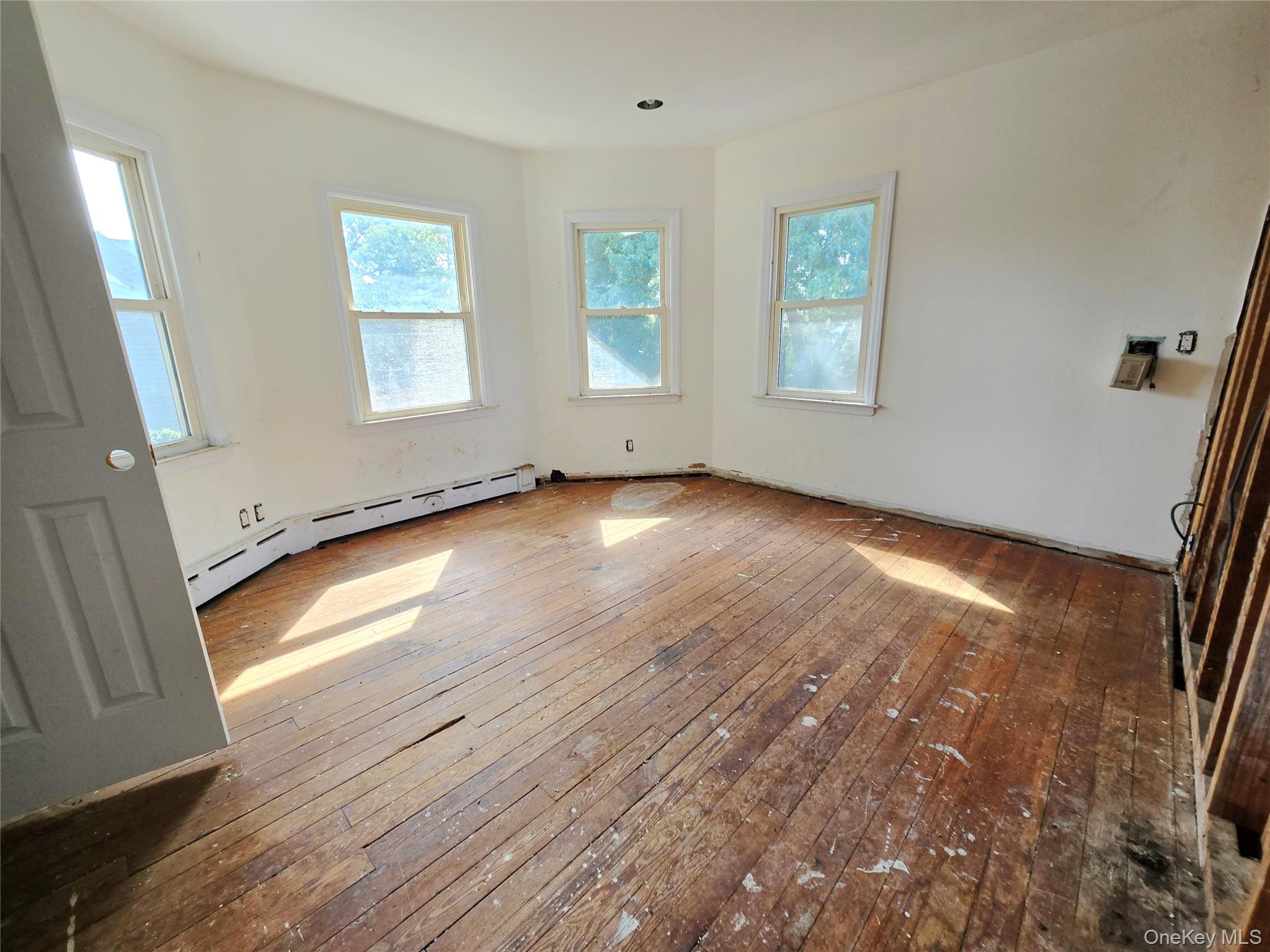 302 Locust Avenue Property Photo 21