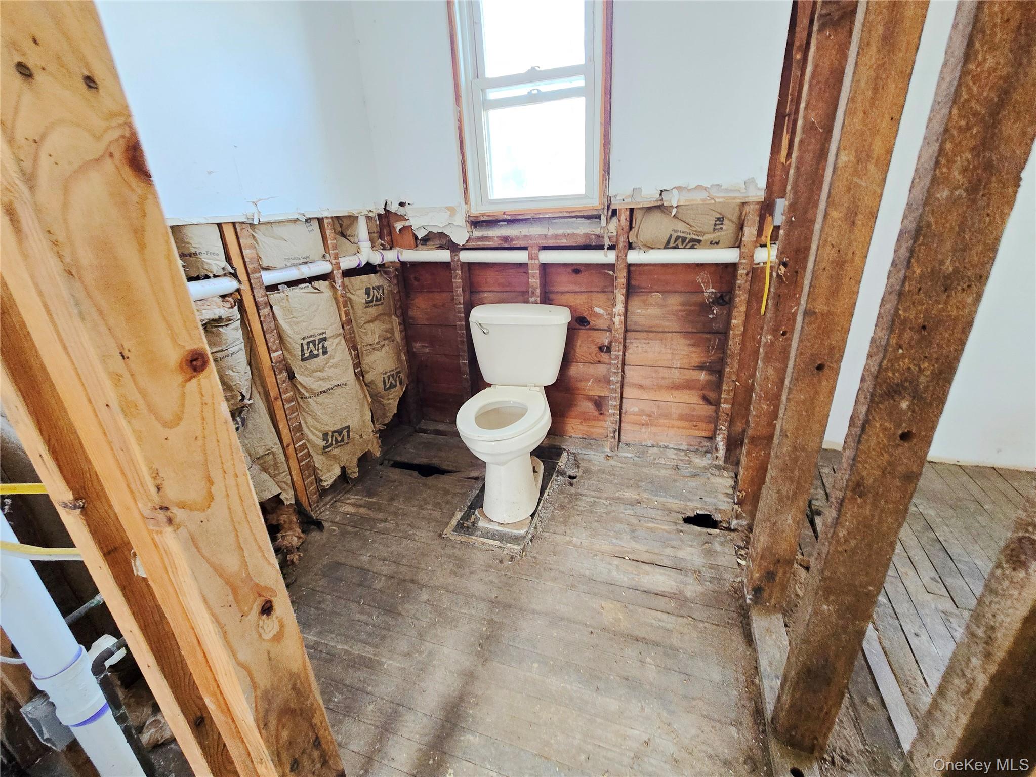 302 Locust Avenue Property Photo 27