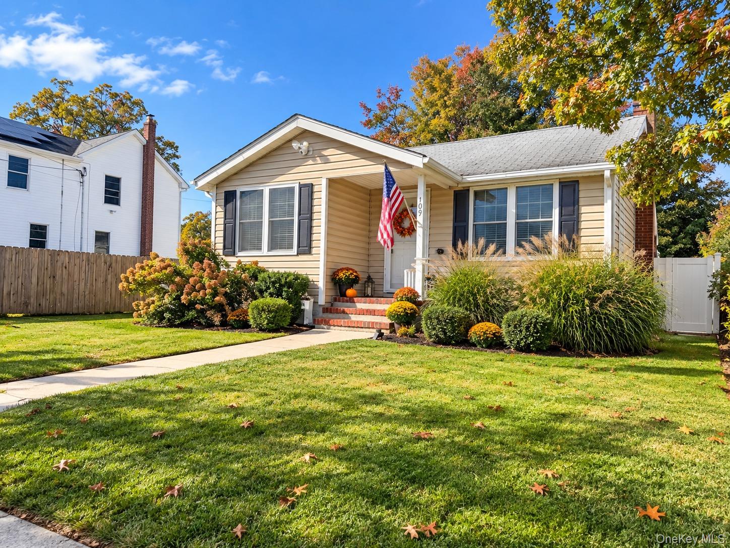 109 Patchogue Avenue Property Photo 1