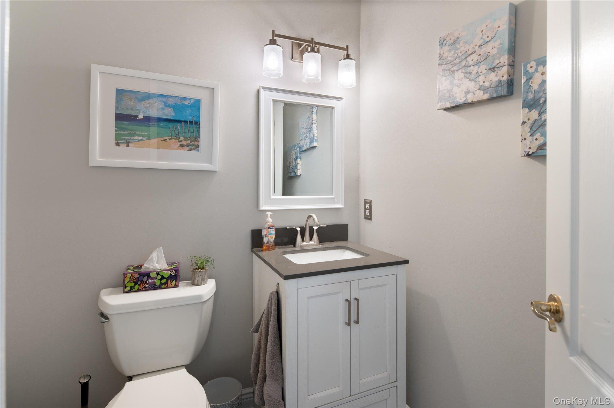 6 Theal Court Property Photo 16