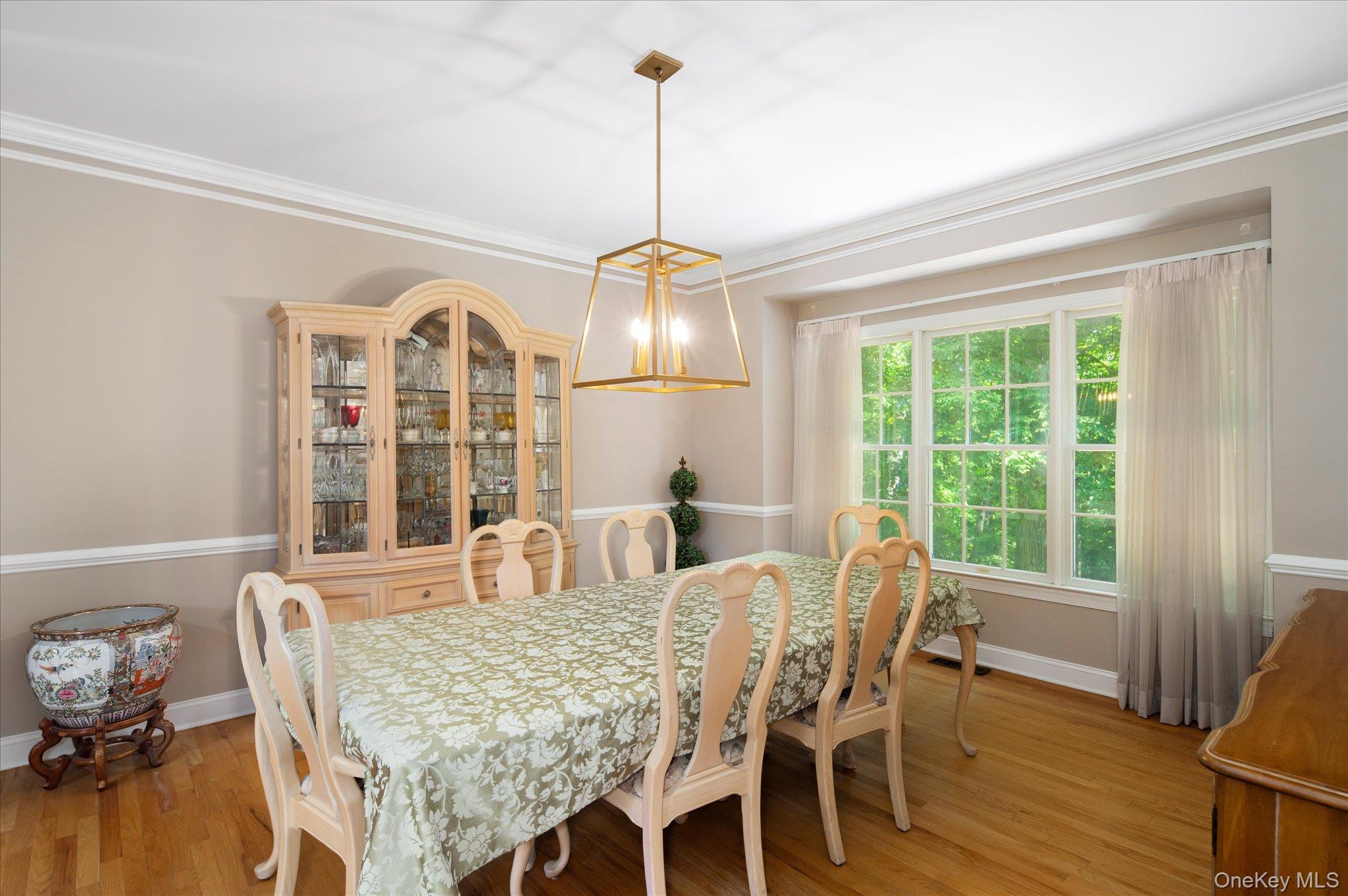 6 Theal Court Property Photo 20