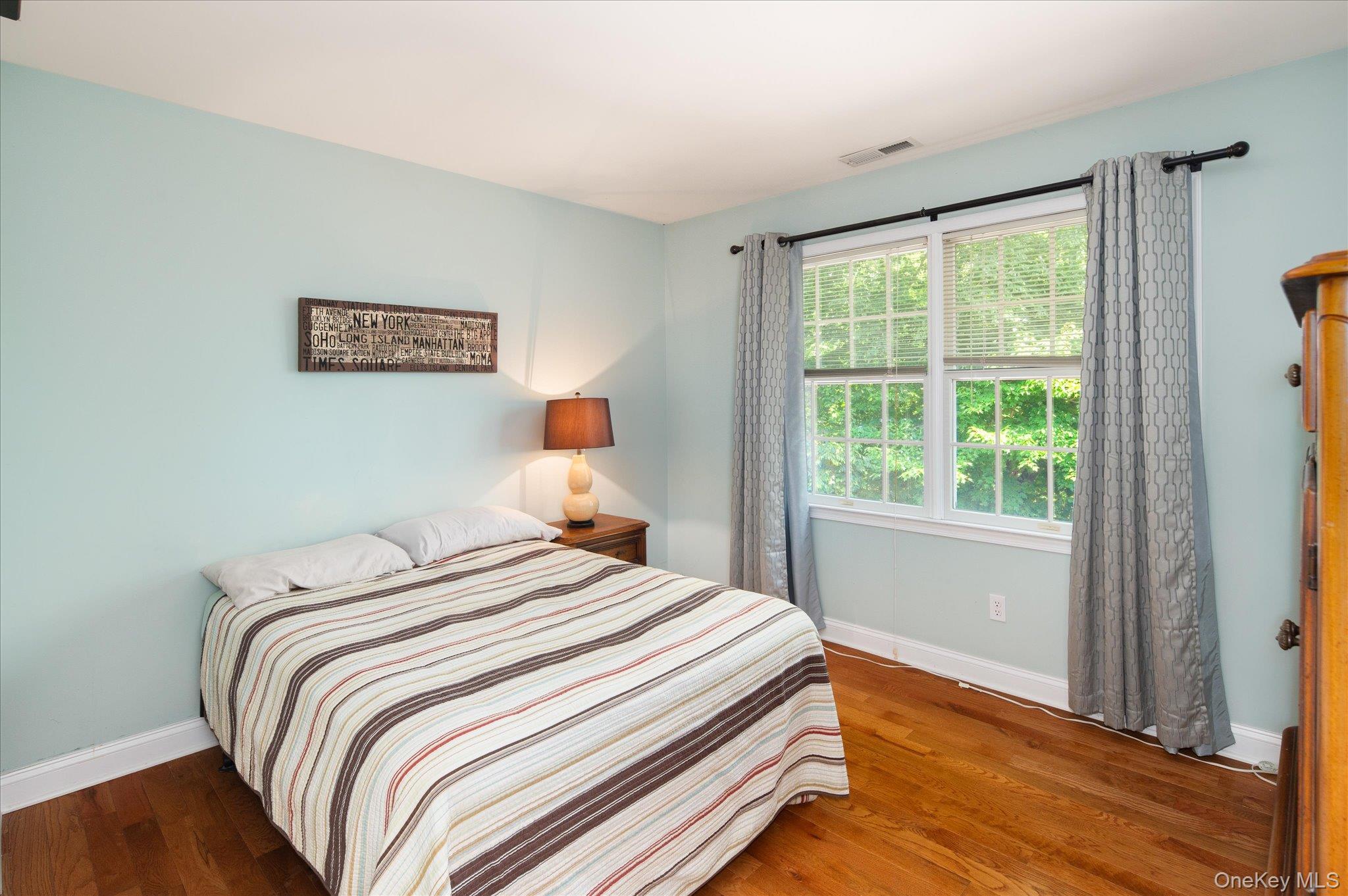 6 Theal Court Property Photo 32