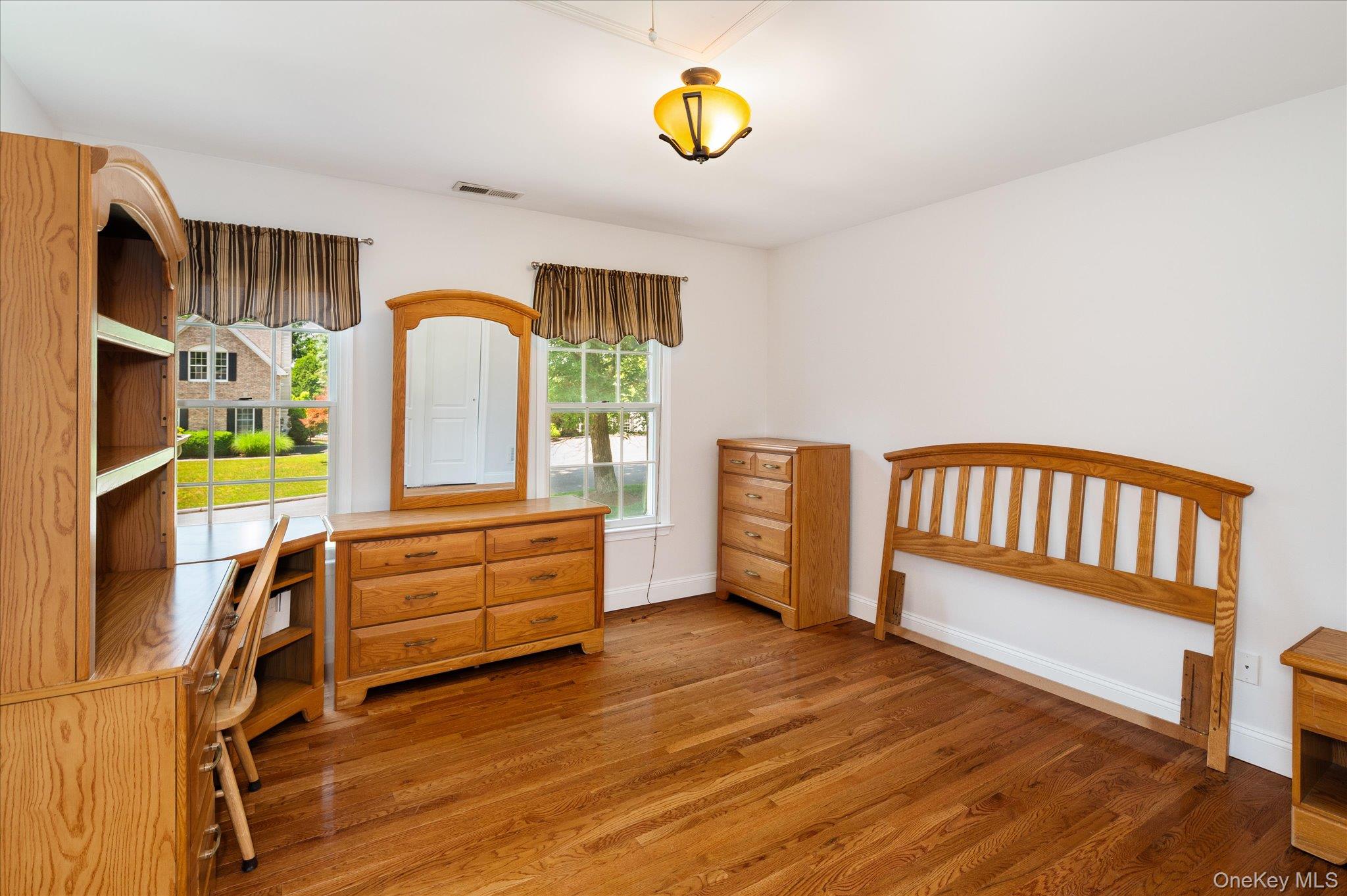 6 Theal Court Property Photo 33