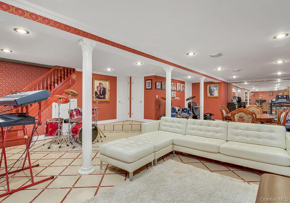 17624 Kildare Road Property Photo 7