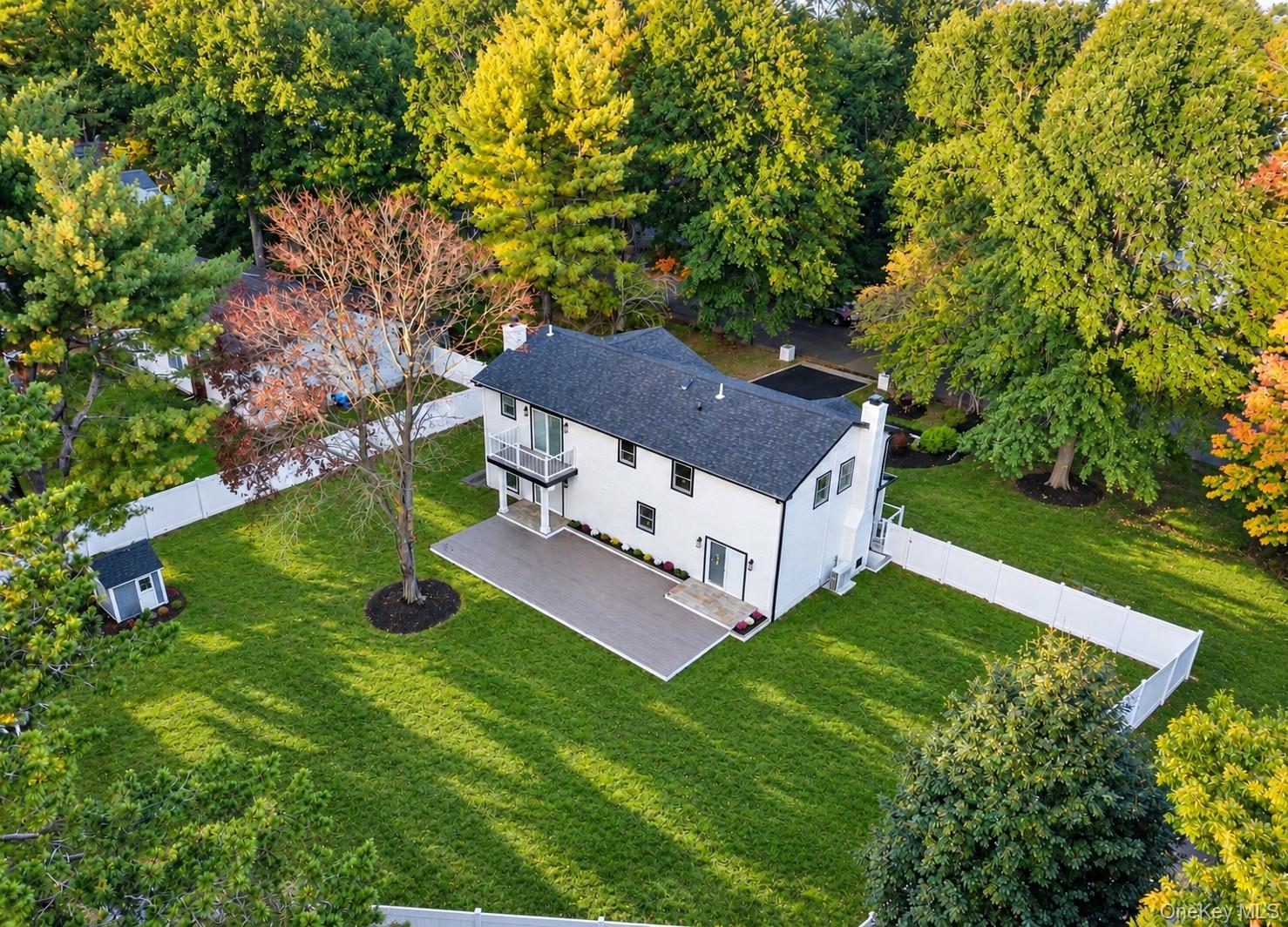 7 Shoreham Drive Property Photo 2
