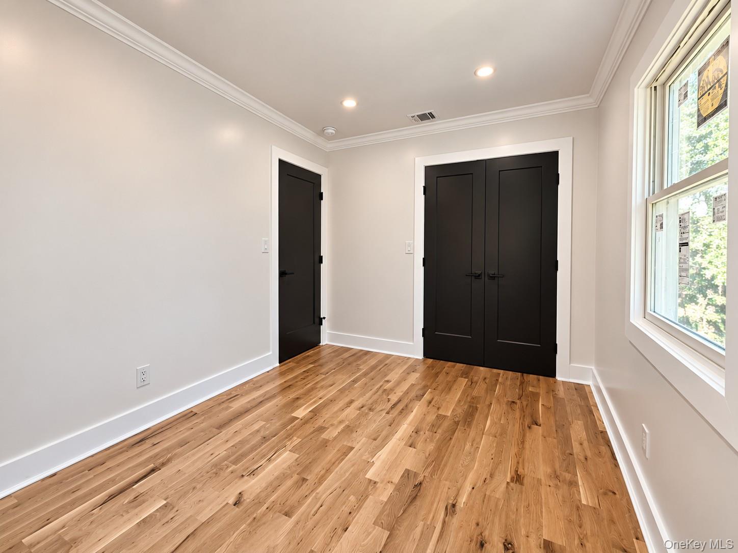 7 Shoreham Drive Property Photo 4