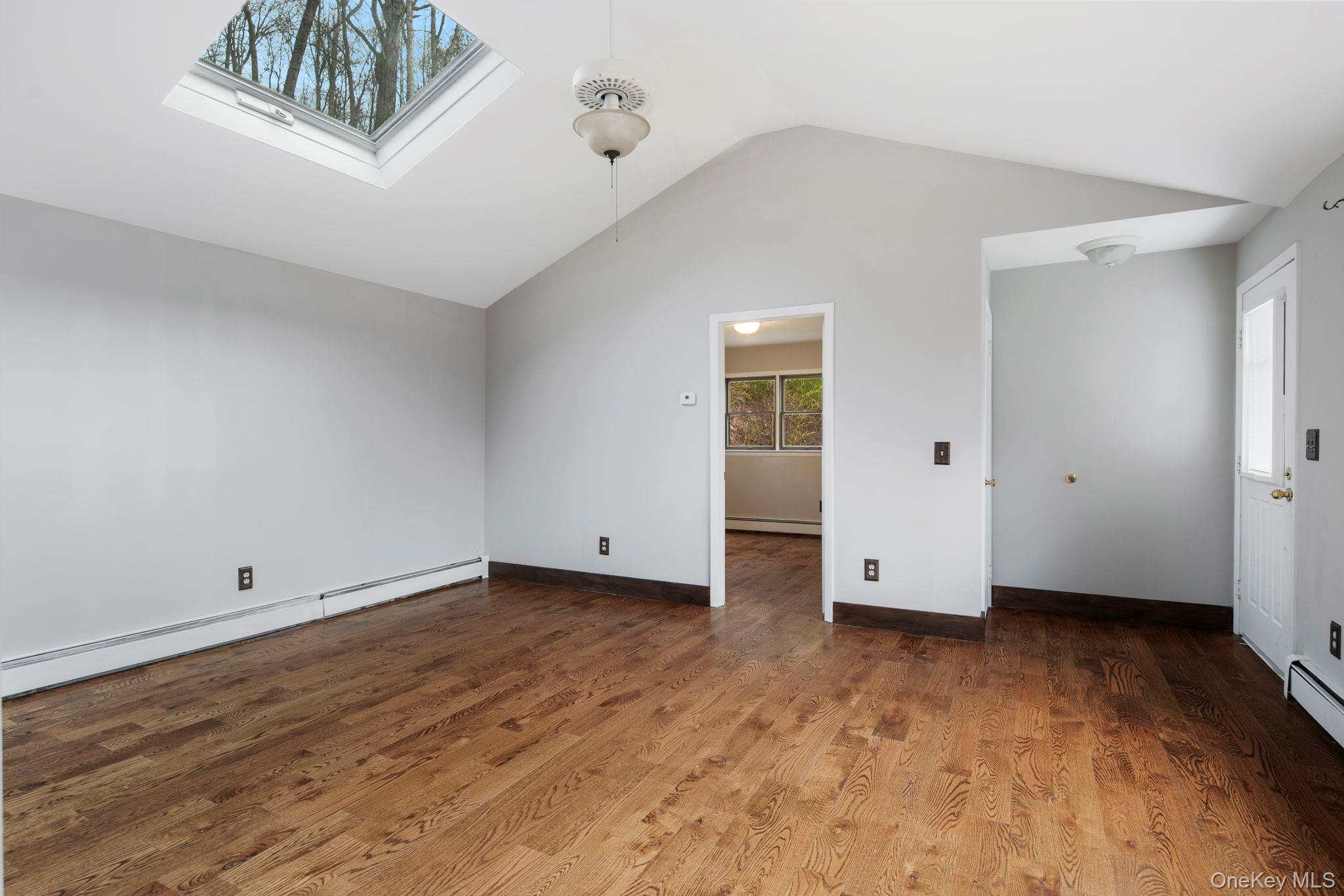 689 S Mountain Road Cottage Property Photo 8