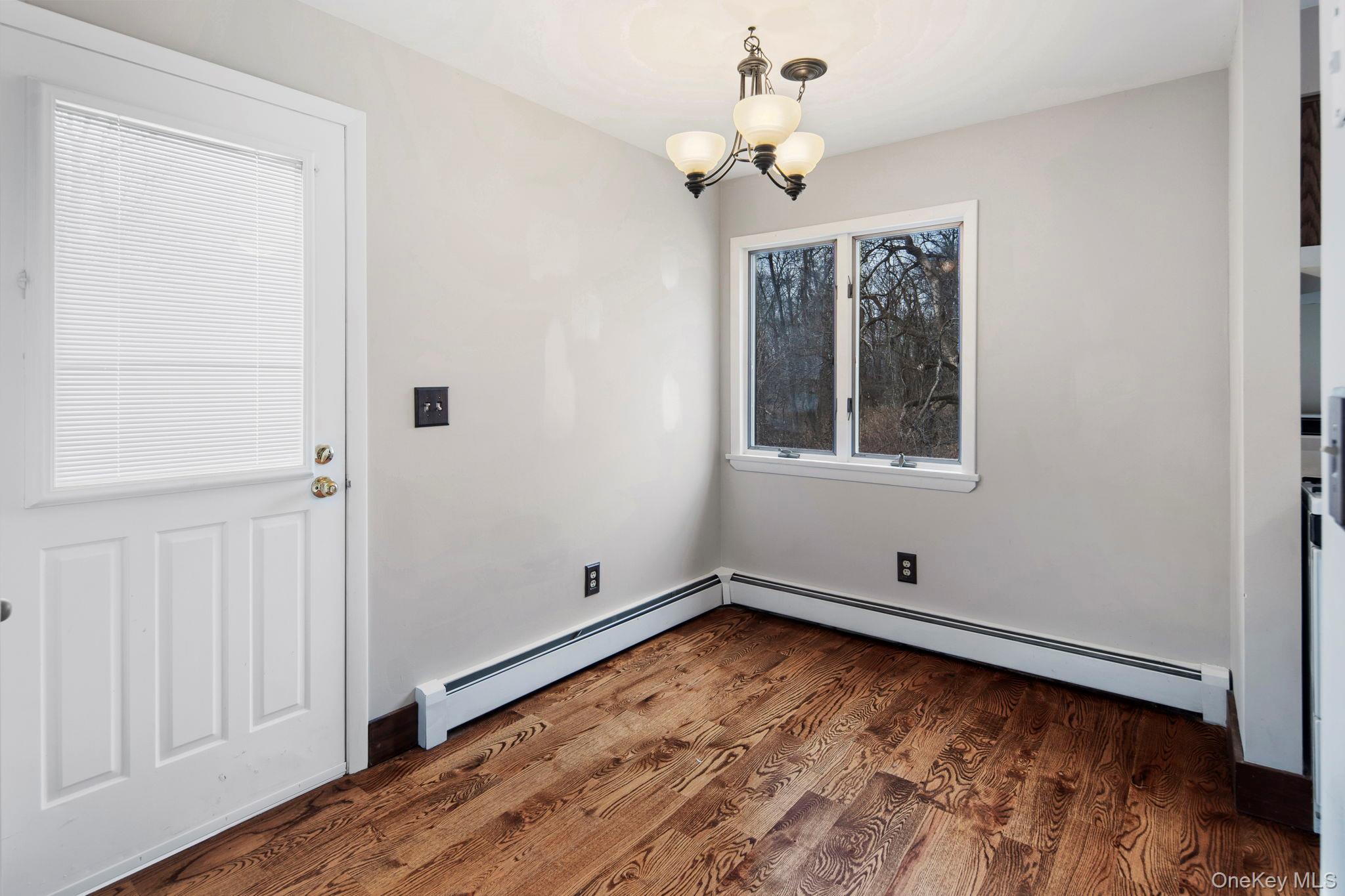 689 S Mountain Road Cottage Property Photo 13