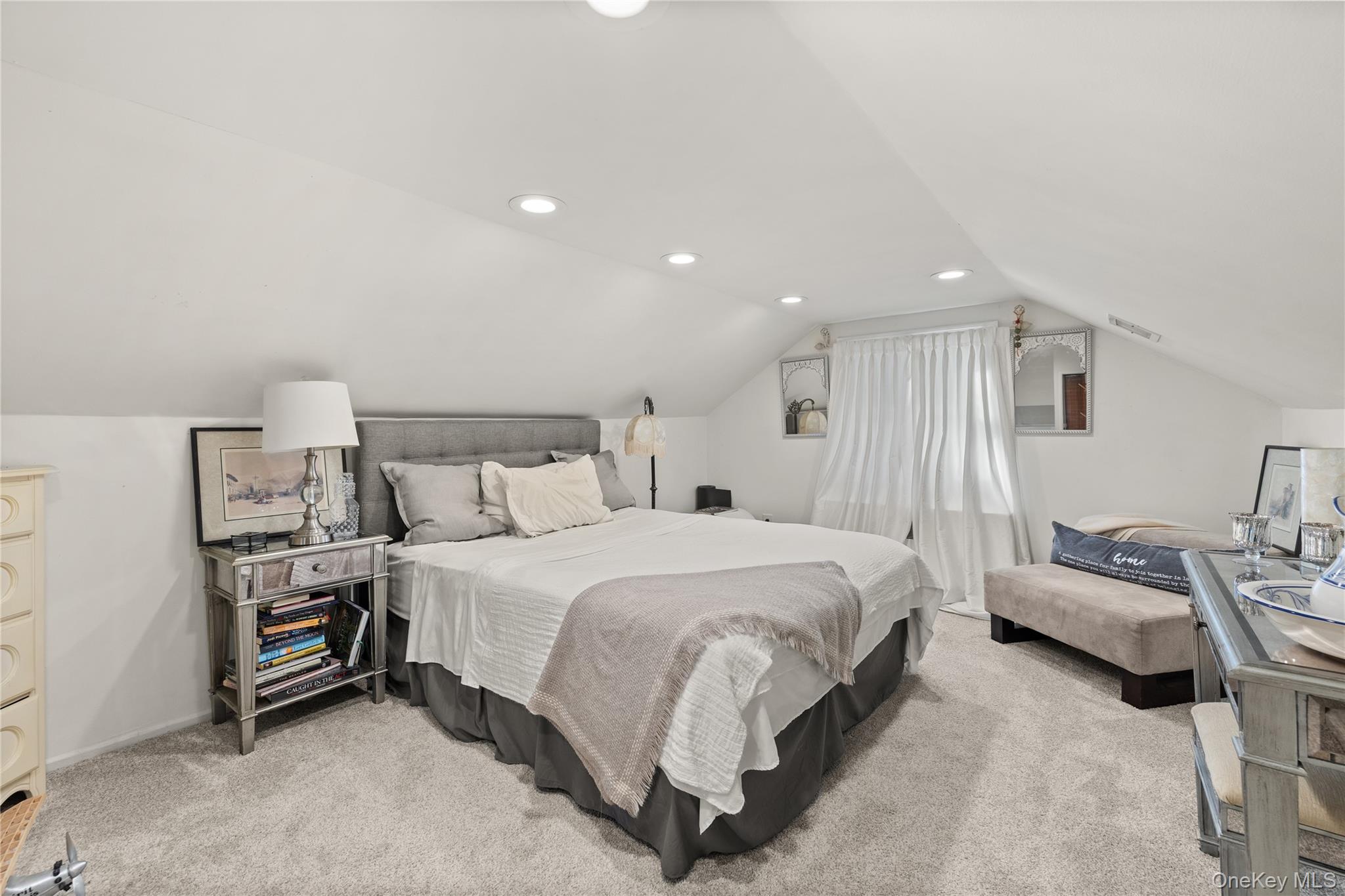 3 Lewis Circle Property Photo 11