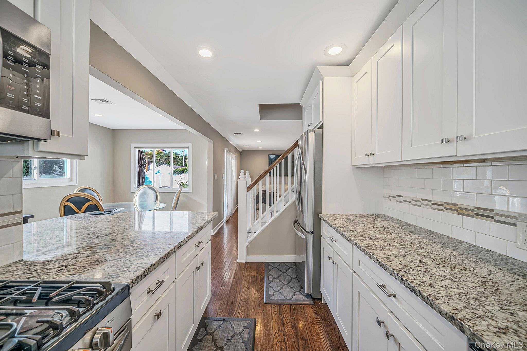 354 Seaford Avenue Property Photo 12