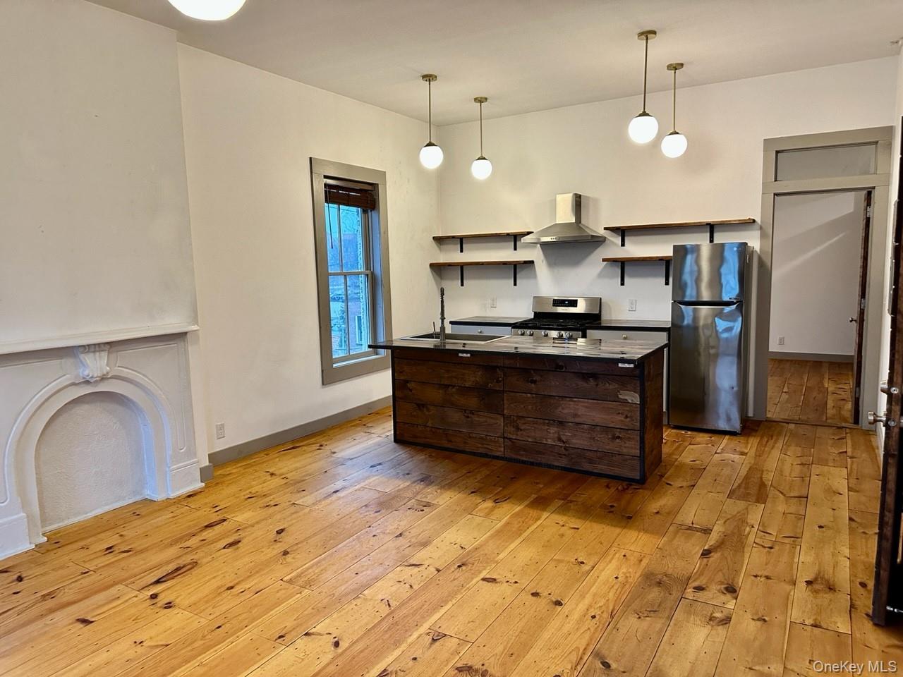 47 Lander Street Property Photo 3
