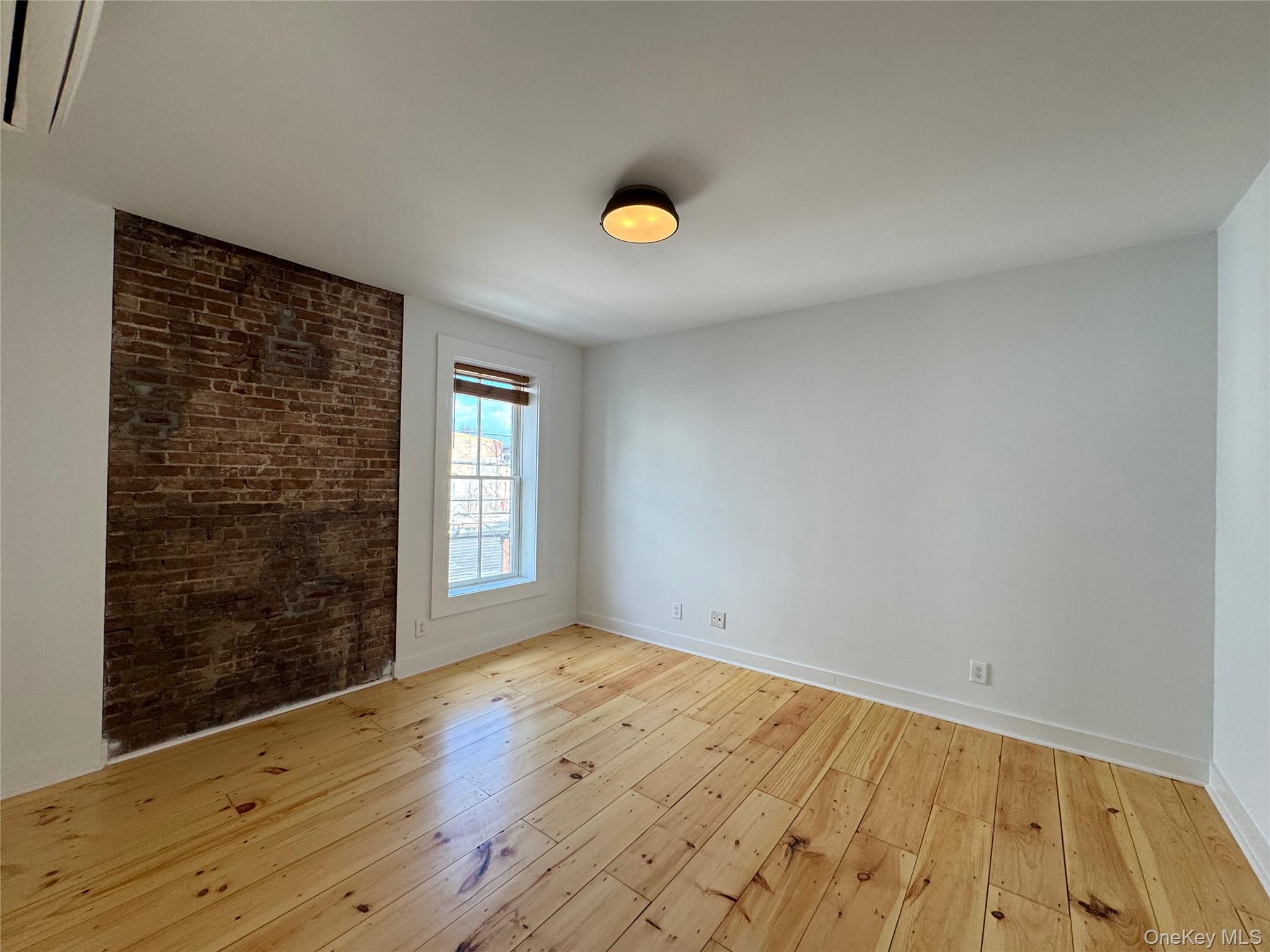 47 Lander Street Property Photo 12