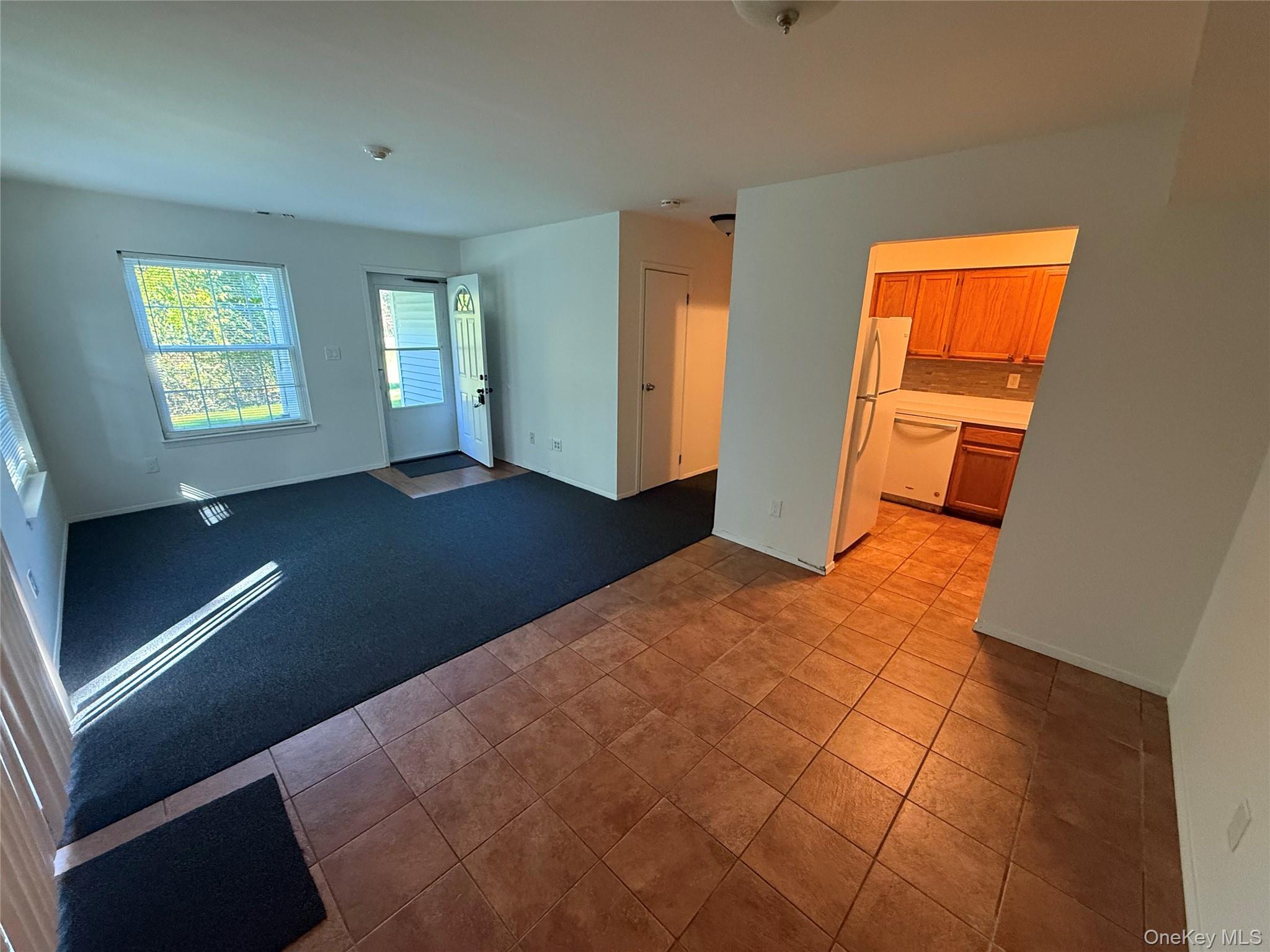 378 Artist Lake Drive Property Photo 2