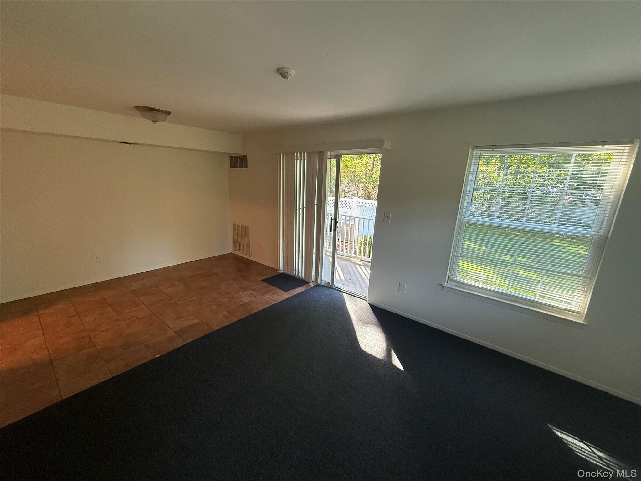 378 Artist Lake Drive Property Photo 3