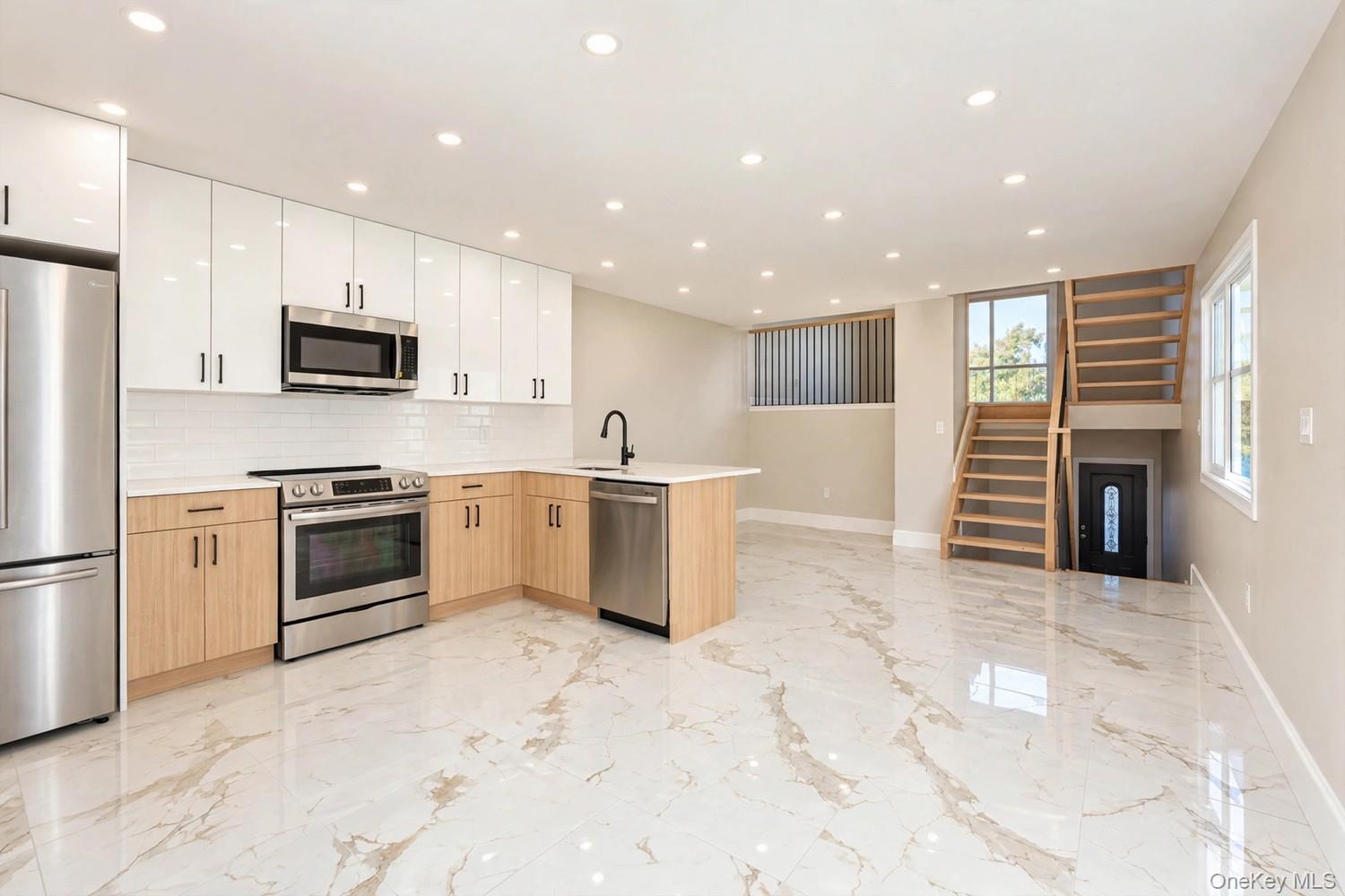 6 Amador Street Property Photo 17